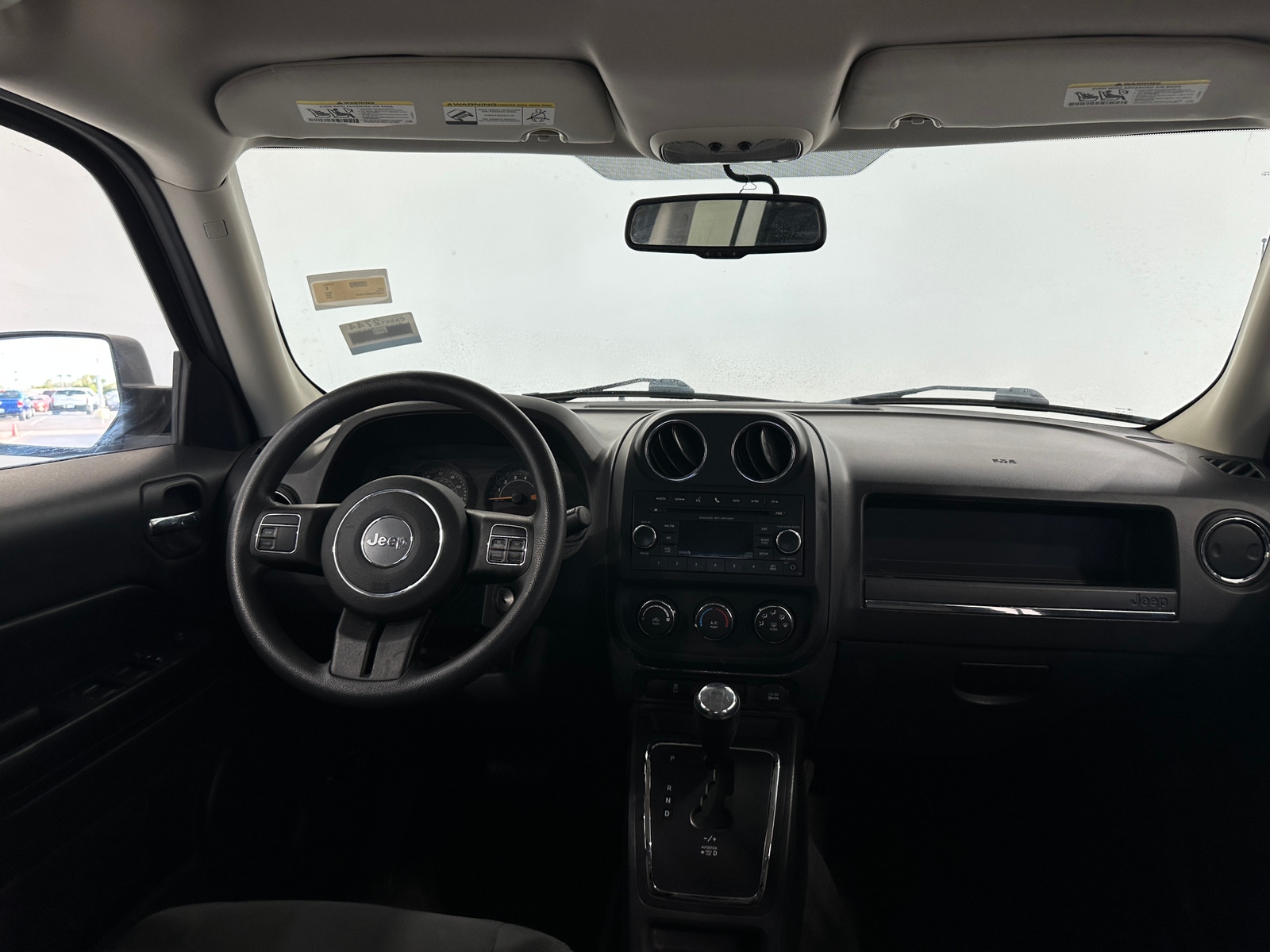 Thumbnail: 2015 Jeep Patriot - 3