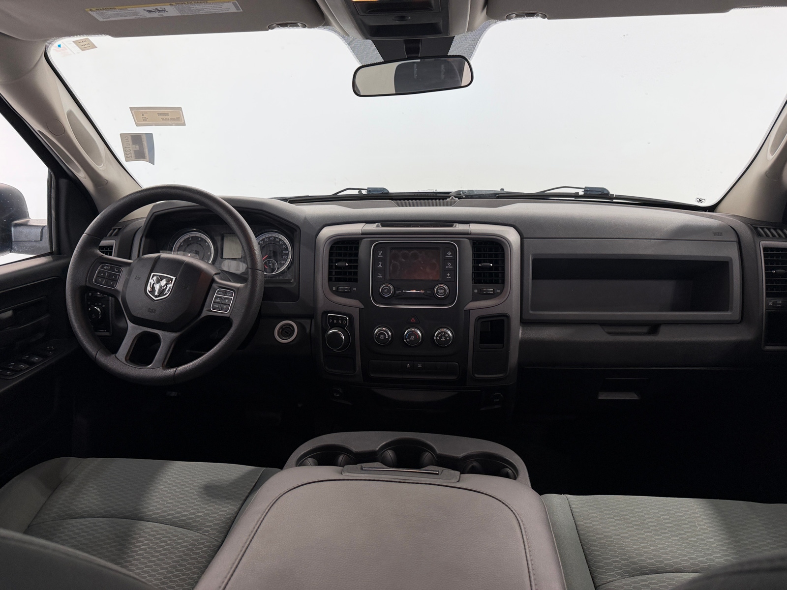 Thumbnail: 2019 RAM 1500 Classic - 3