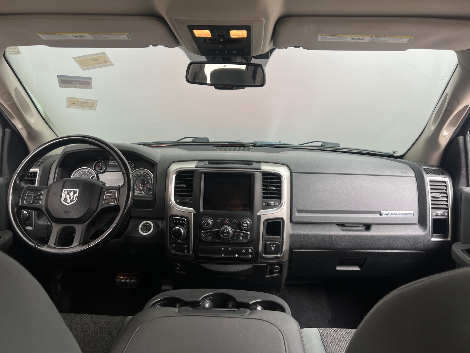 Thumbnail: 2019 RAM 1500 Classic - 3