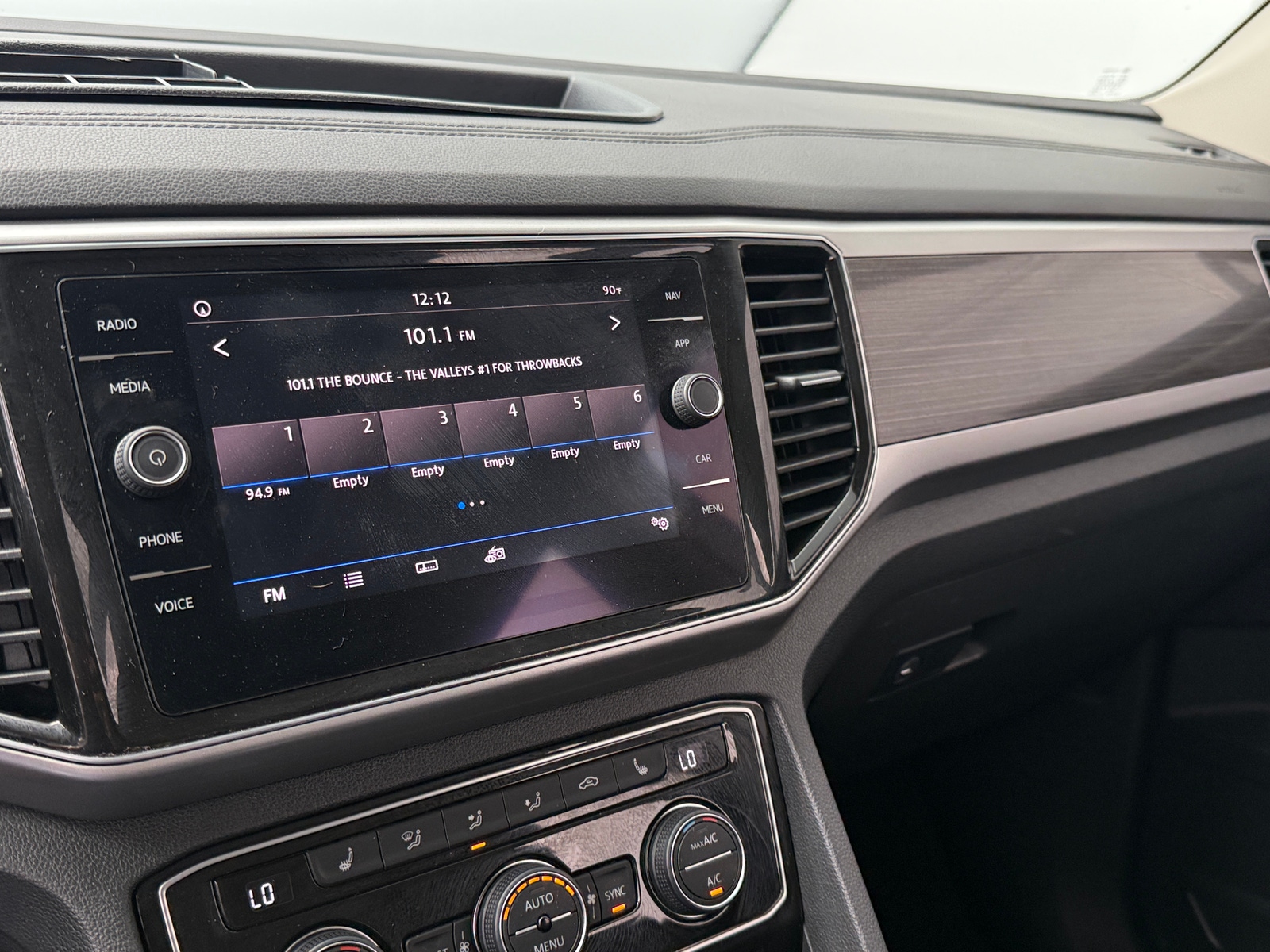 Thumbnail: 2019 Volkswagen Atlas - 3