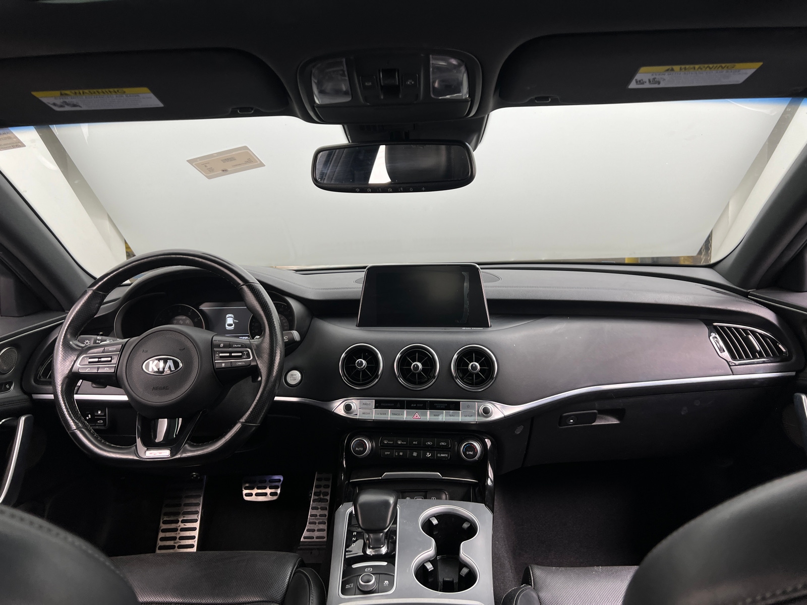 Thumbnail: 2018 Kia Stinger - 2