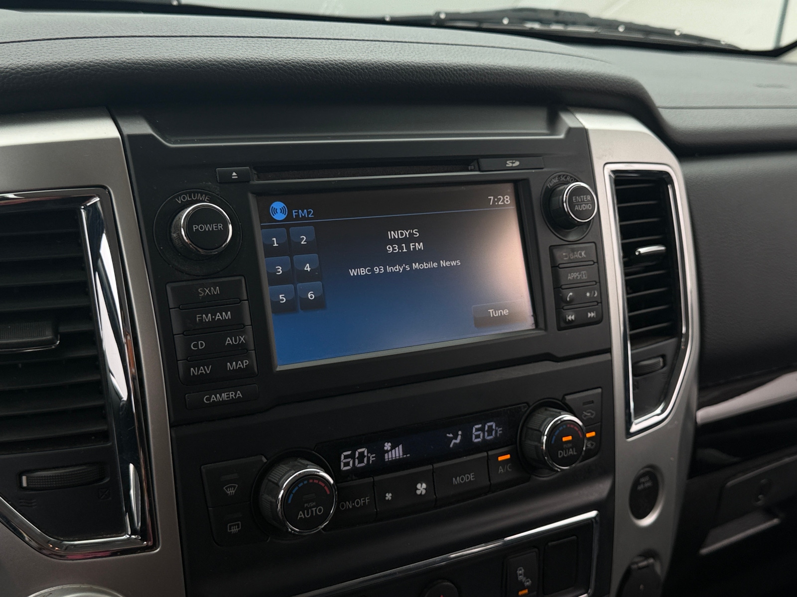 Thumbnail: 2018 Nissan Titan - 4