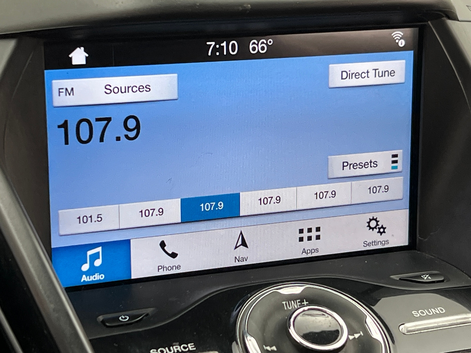 Thumbnail: 2019 Ford Escape - 3