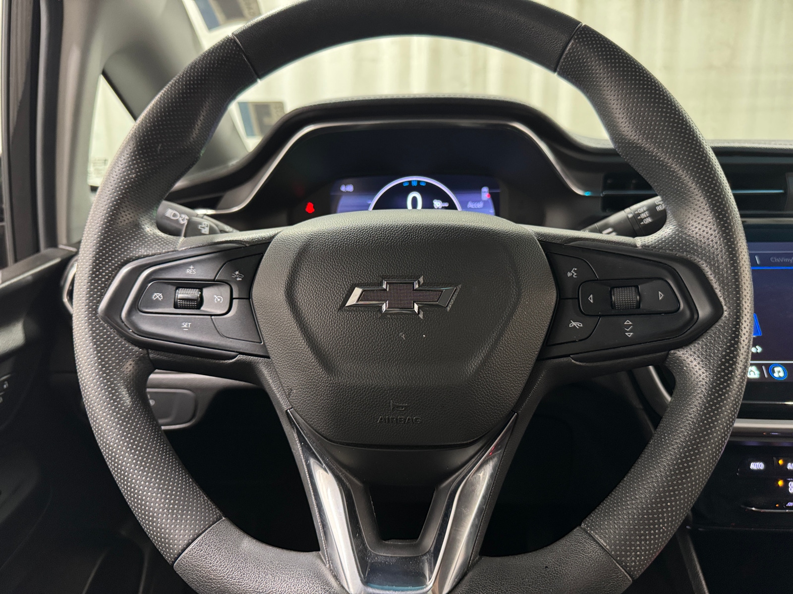 Thumbnail: 2023 Chevrolet Bolt EV - 5
