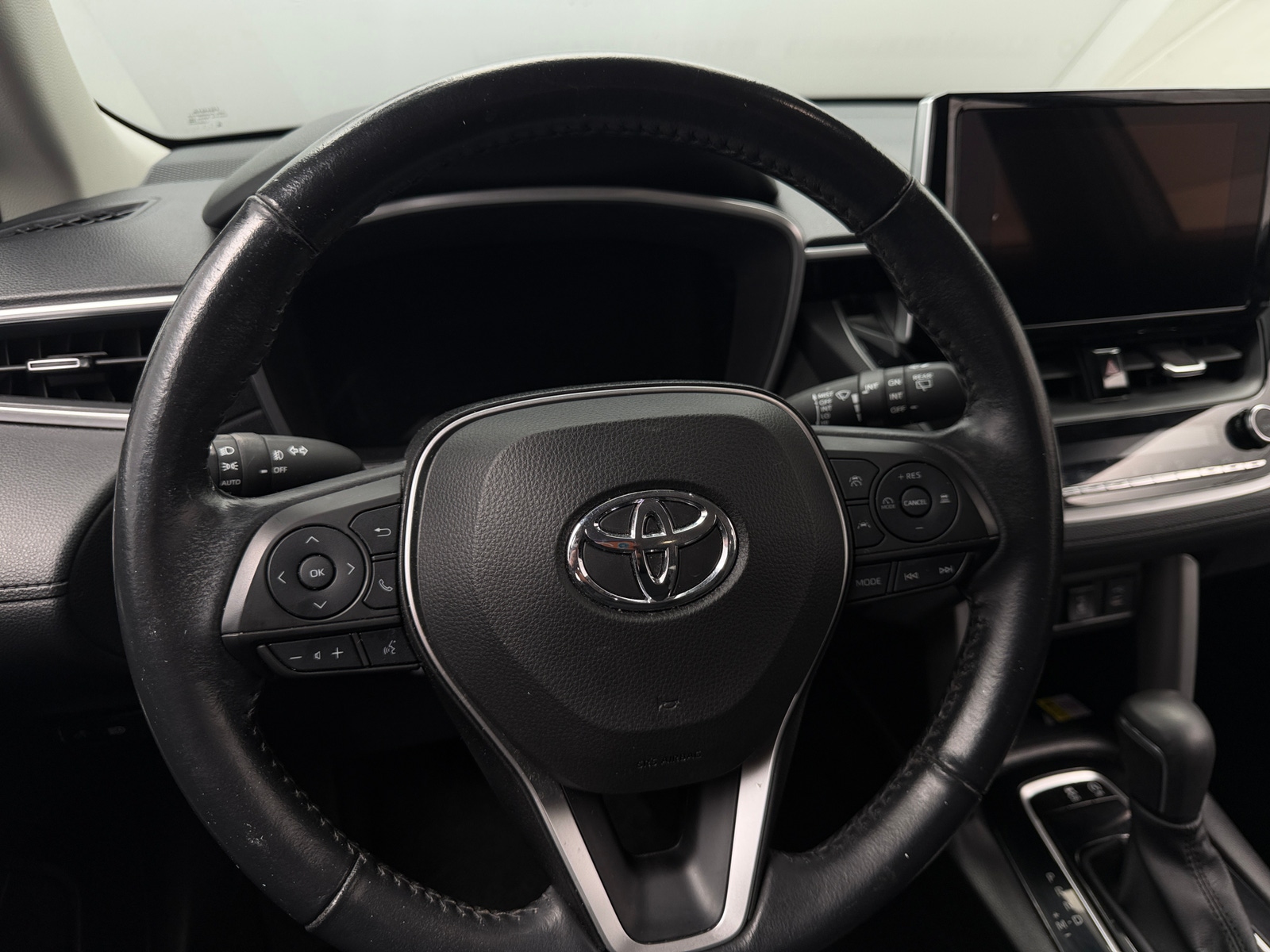 Thumbnail: 2023 Toyota Corolla Cross - 4