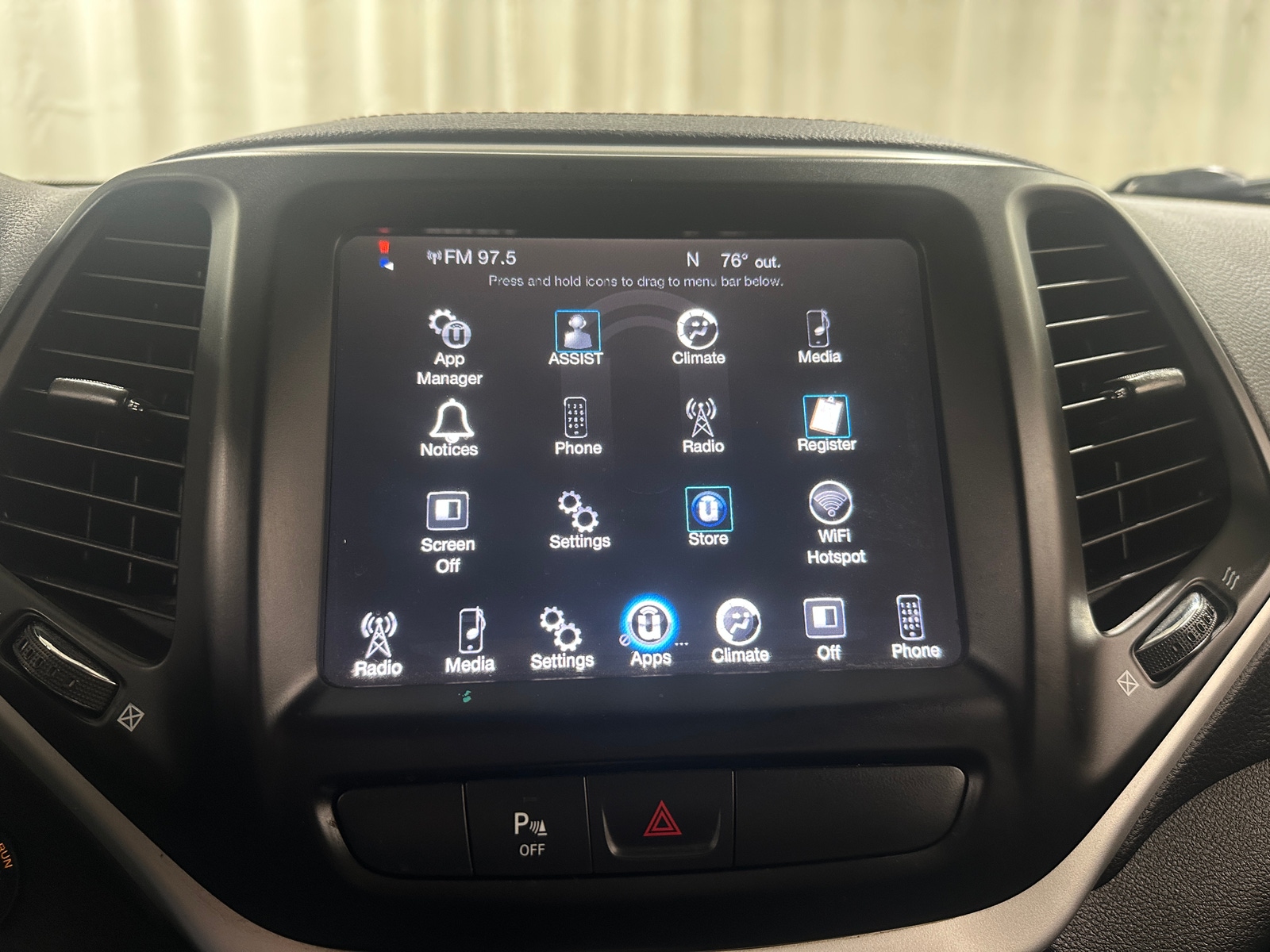 Thumbnail: 2018 Jeep Cherokee - 4