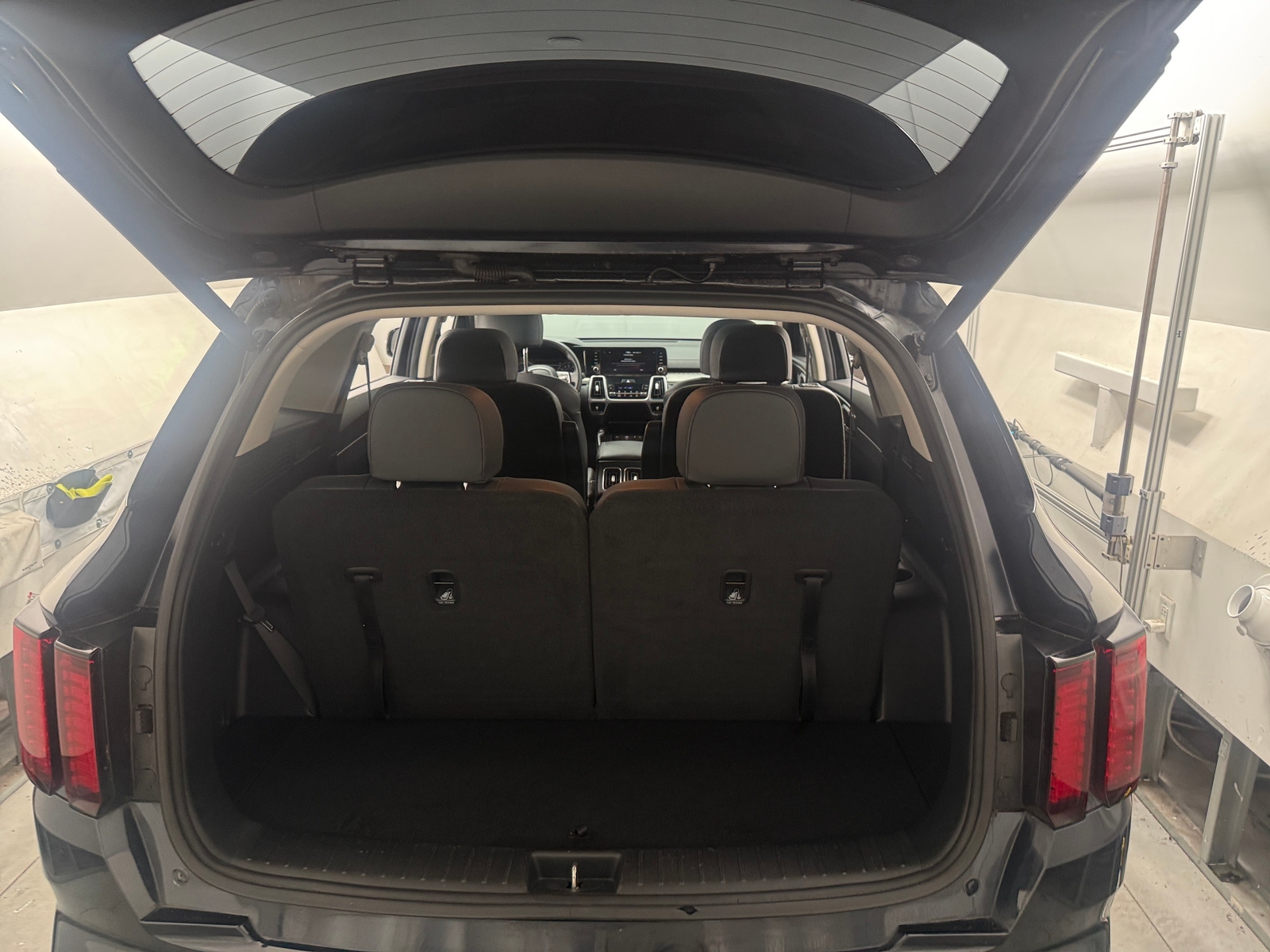 Thumbnail: 2023 Kia Sorento - 6