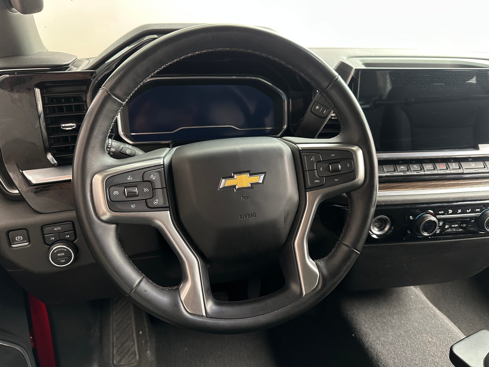 Thumbnail: 2023 Chevrolet Silverado 1500 - 5