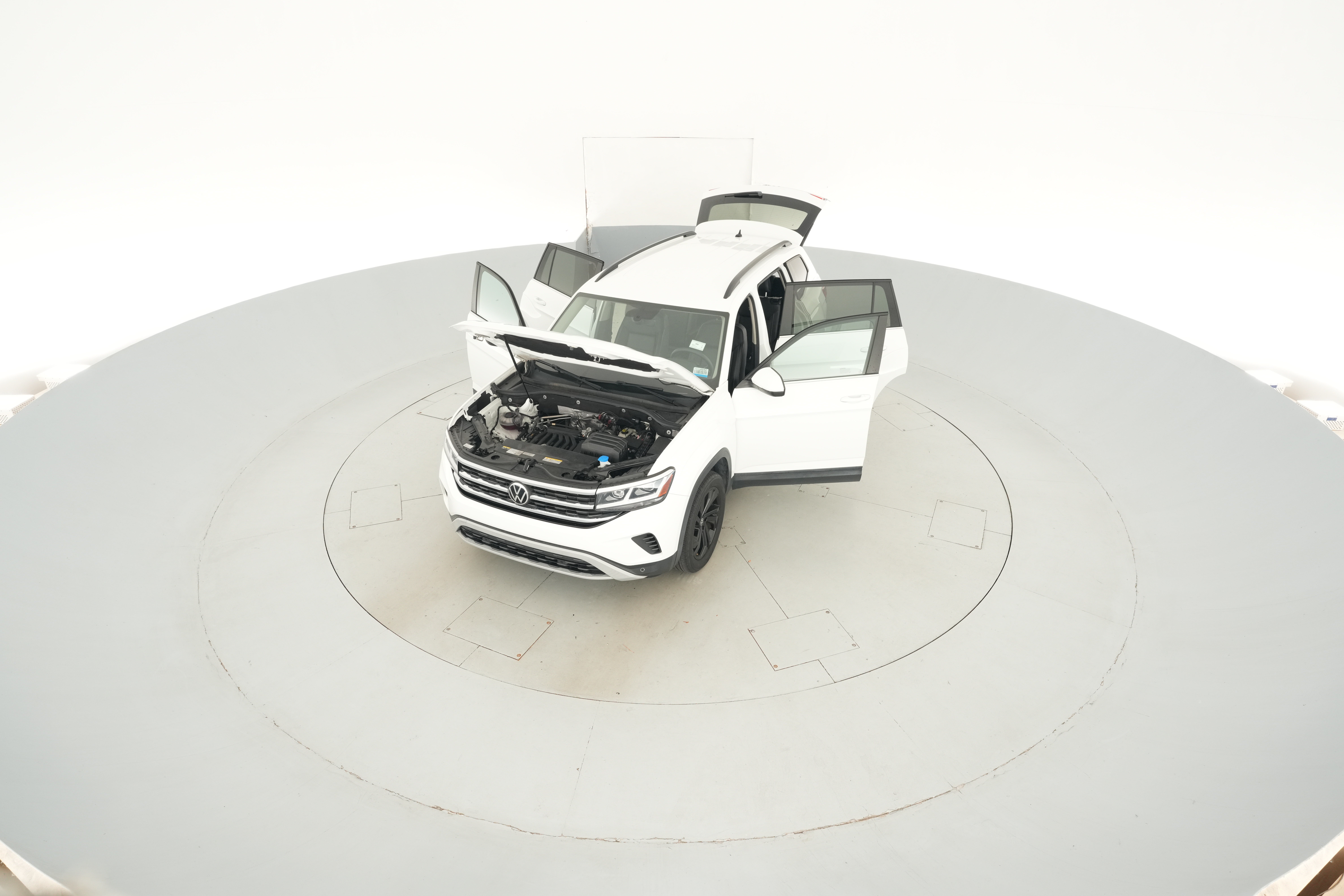 2022 Volkswagen Atlas SE w/Tech - Photo 41