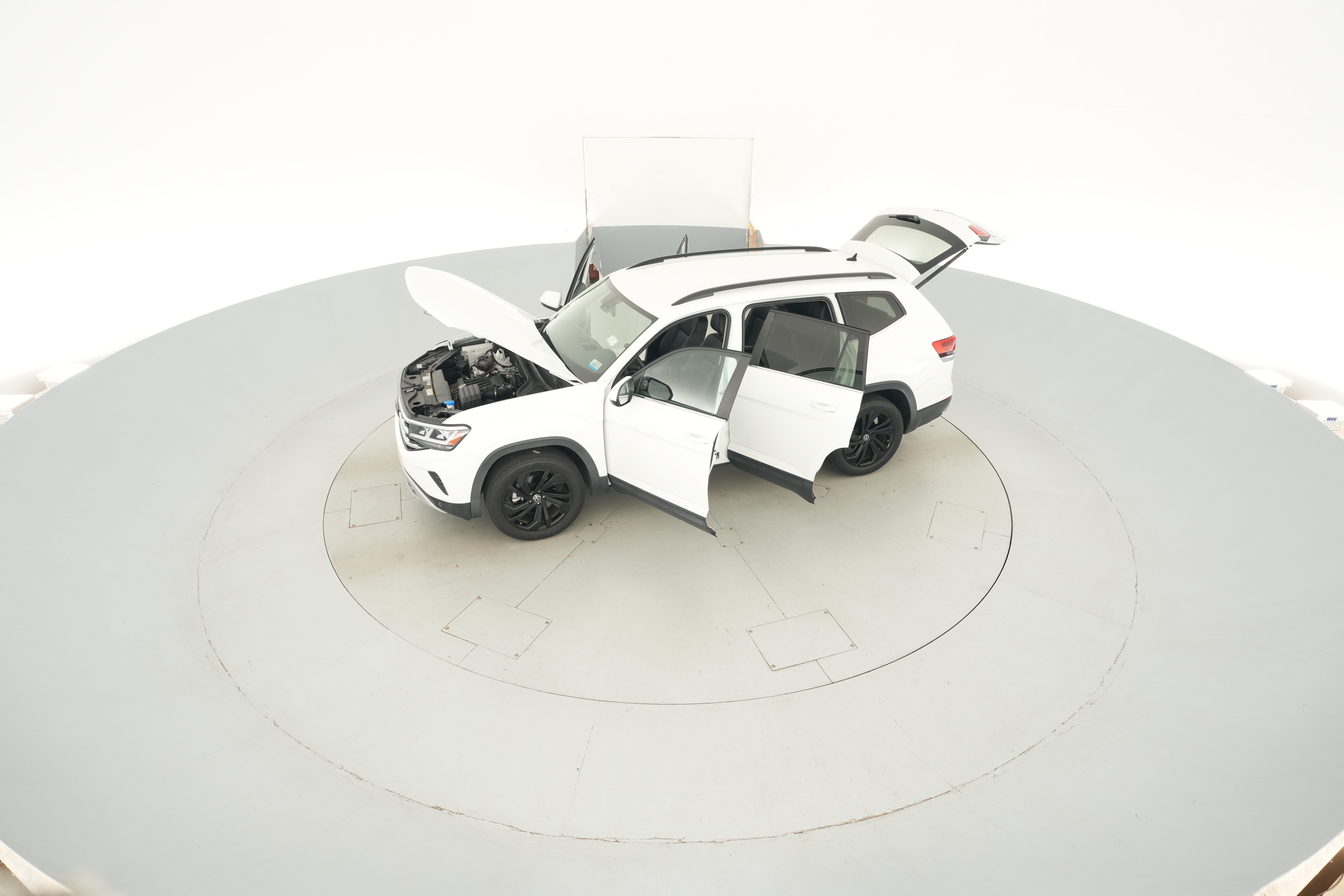 2022 Volkswagen Atlas SE w/Tech - Photo 43