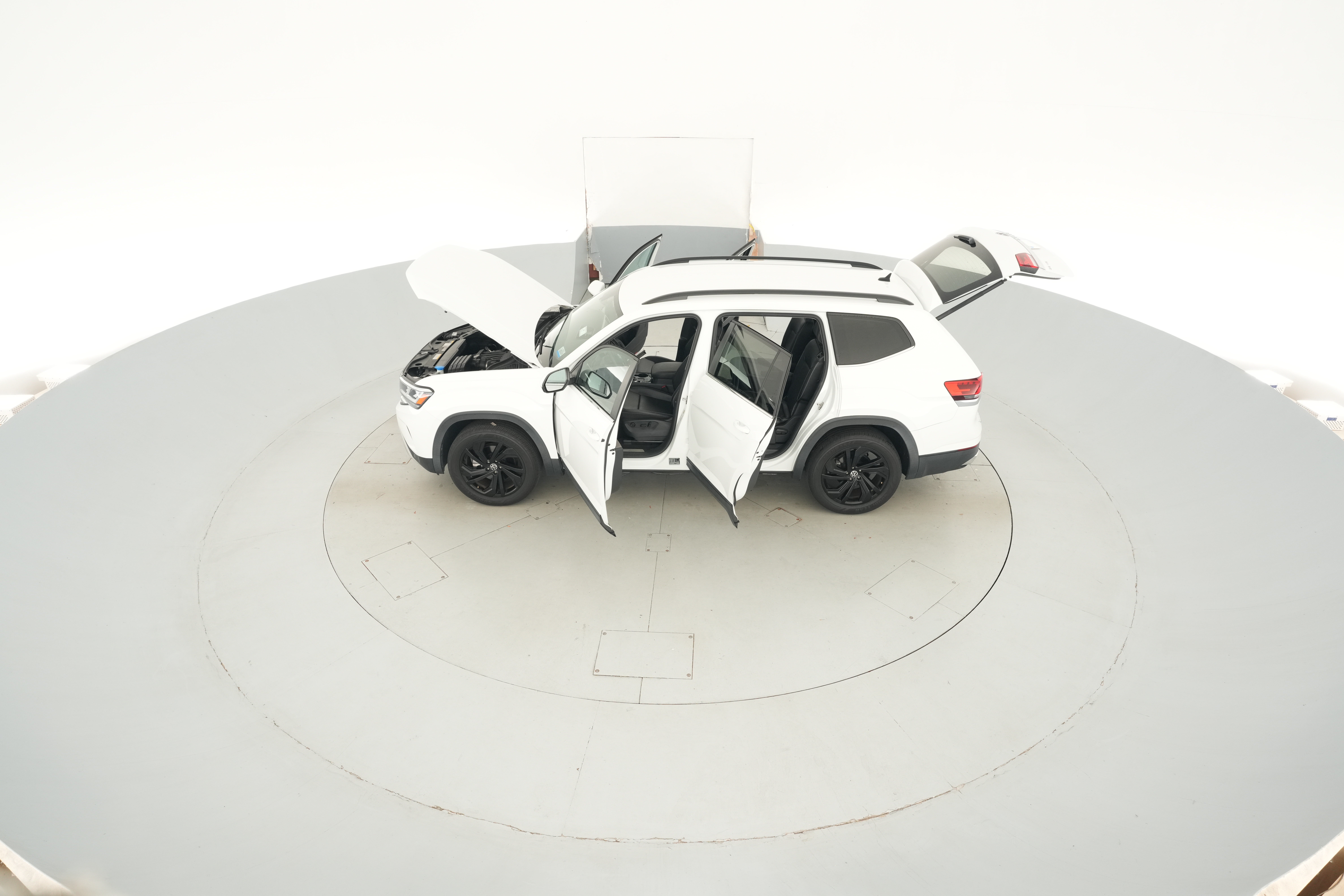 2022 Volkswagen Atlas SE w/Tech - Photo 44