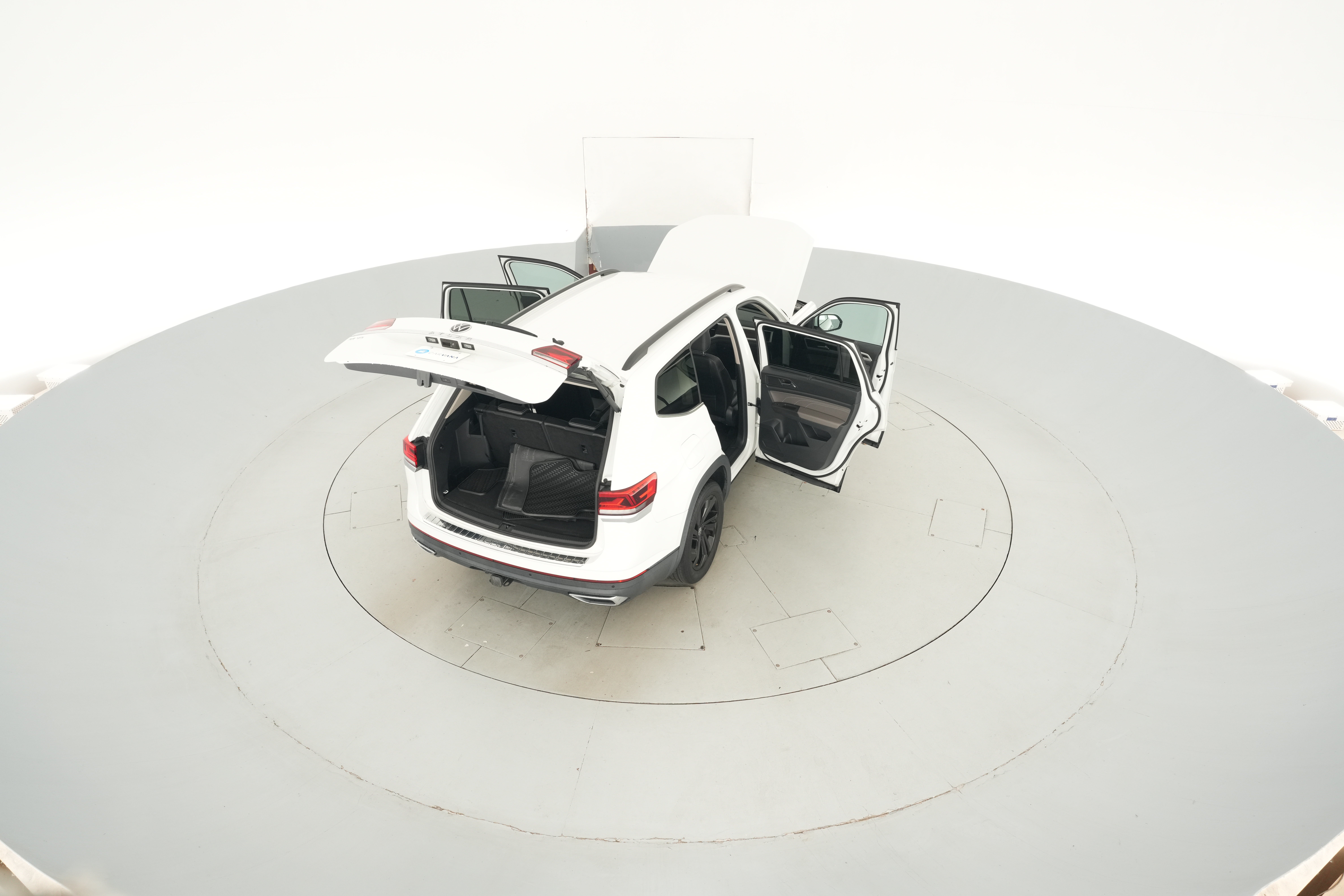 2022 Volkswagen Atlas SE w/Tech - Photo 49