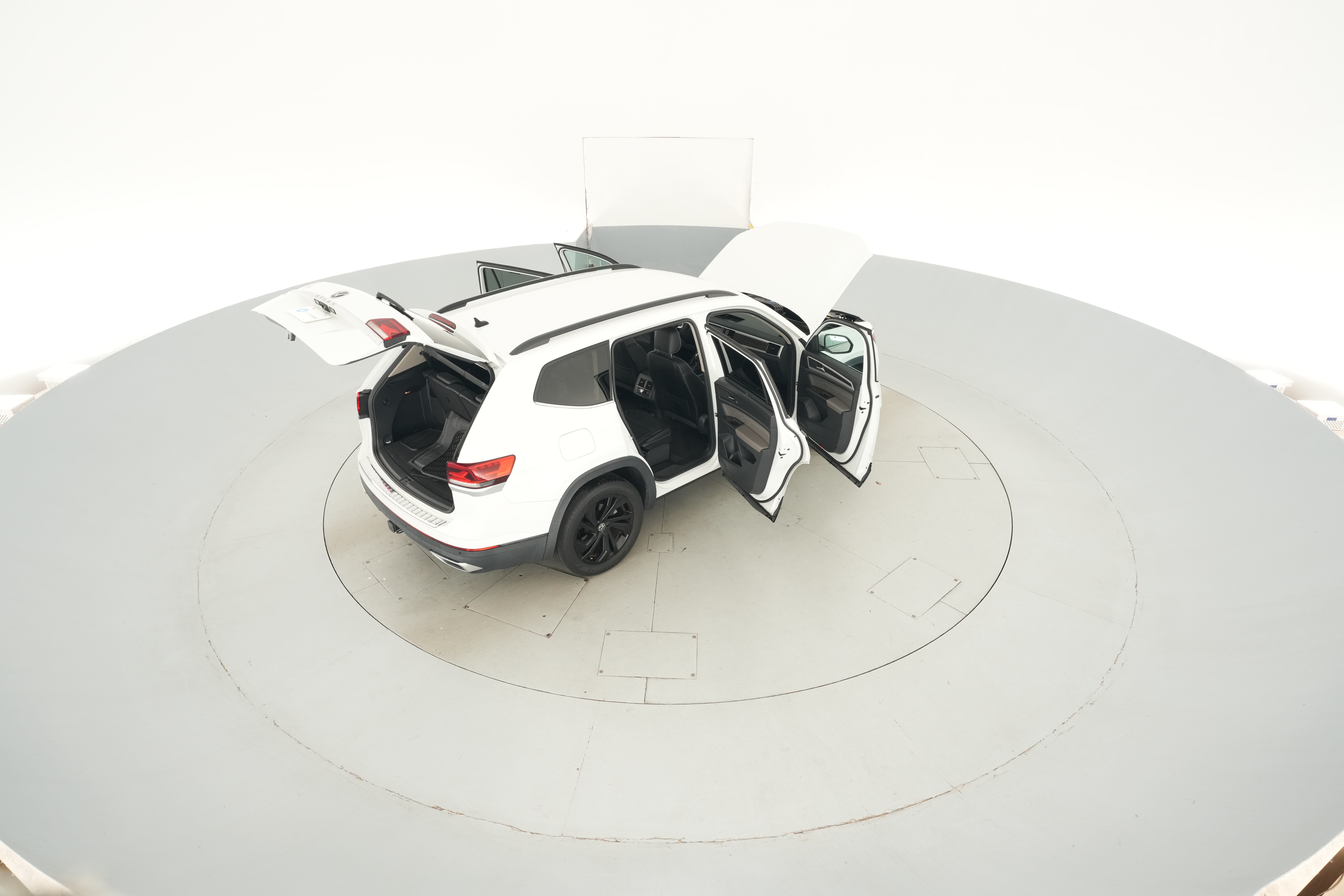 2022 Volkswagen Atlas SE w/Tech - Photo 50