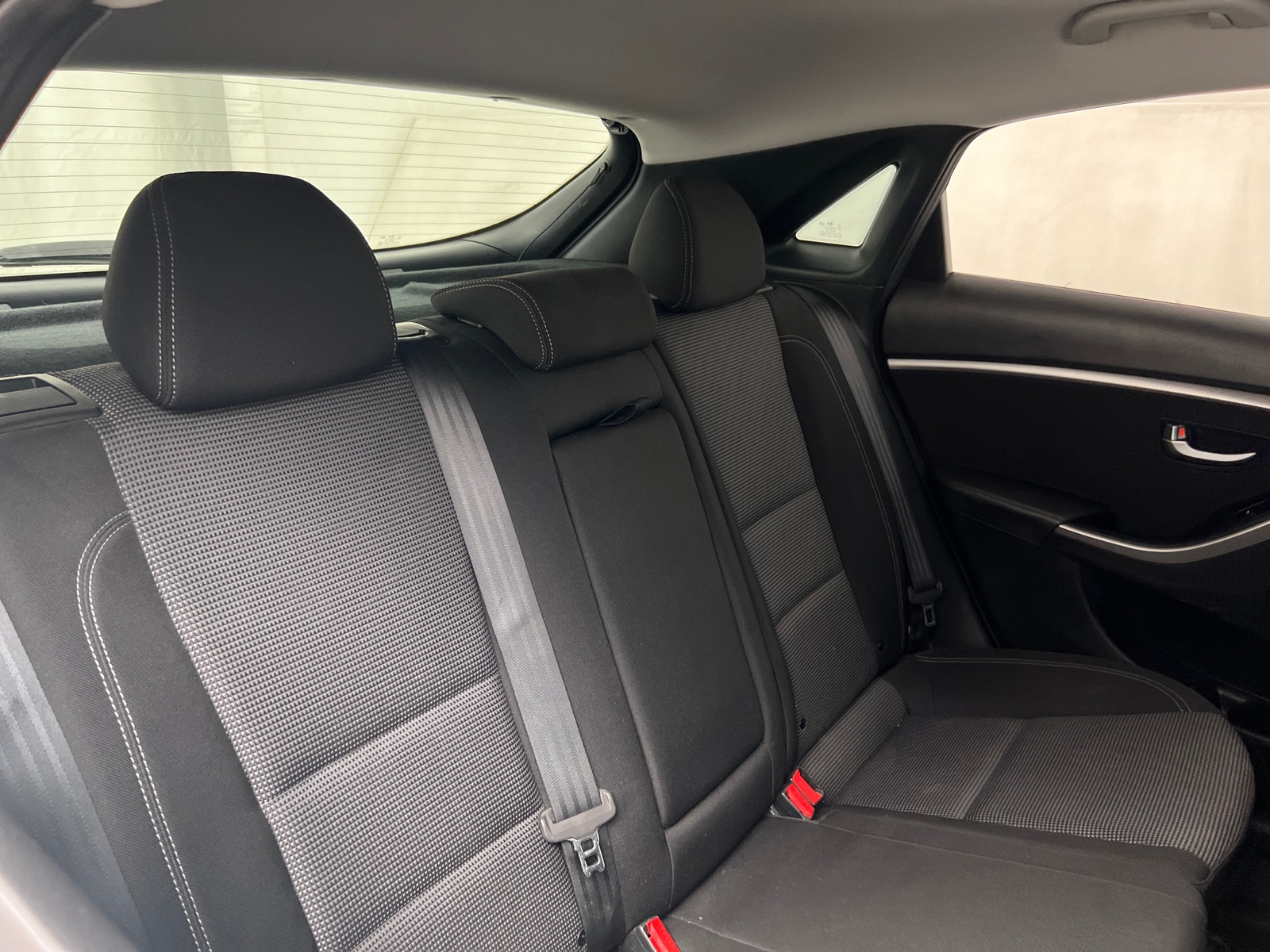 Thumbnail: 2017 Hyundai Elantra - 6