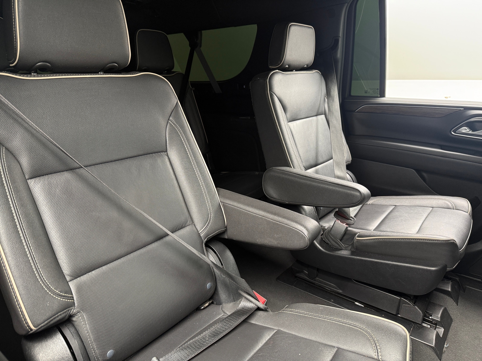 Thumbnail: 2023 Chevrolet Suburban - 5