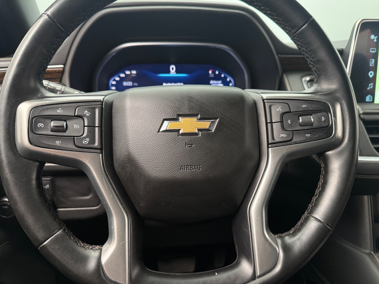 Thumbnail: 2023 Chevrolet Suburban - 4