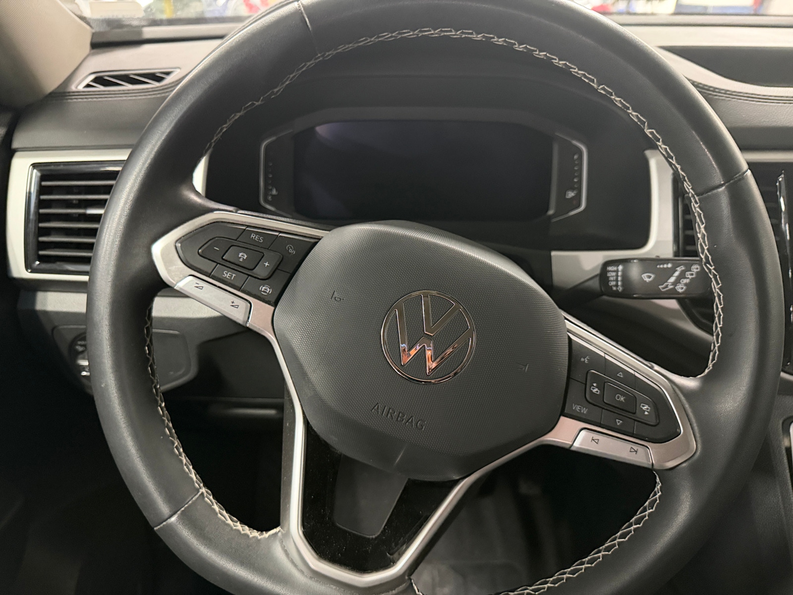 Thumbnail: 2023 Volkswagen Atlas - 5