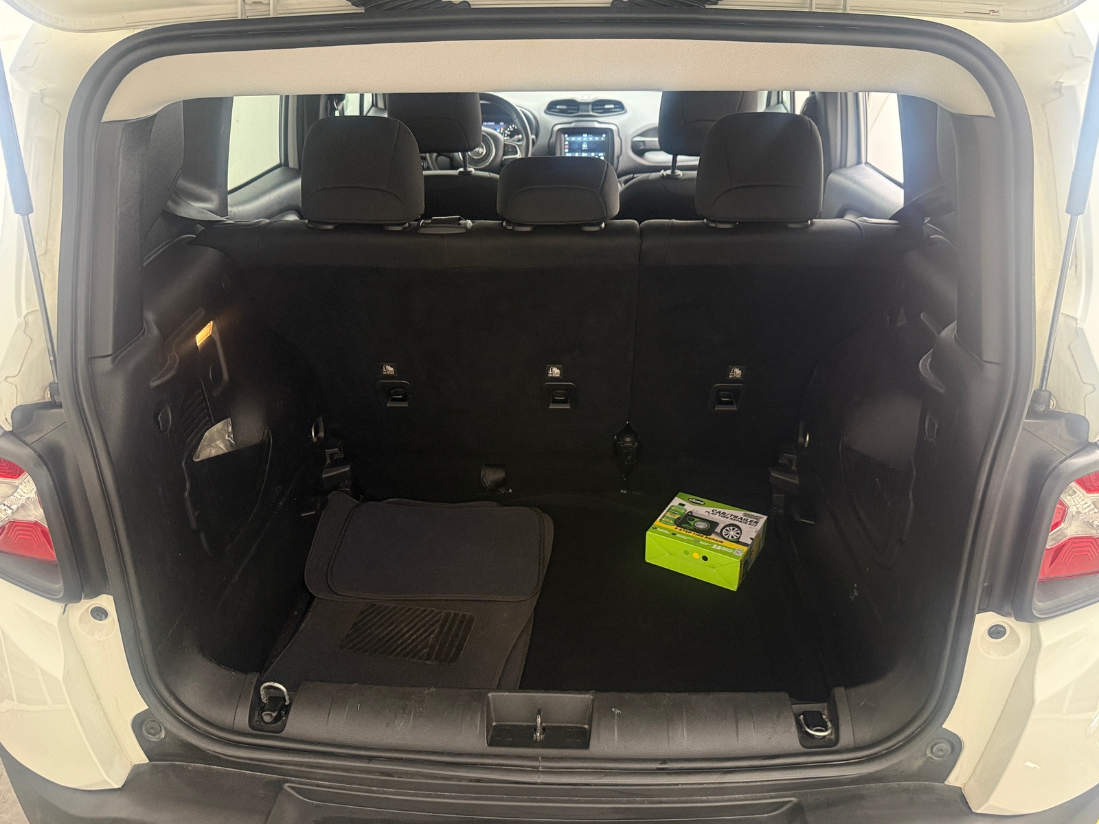 Thumbnail: 2021 Jeep Renegade - 7
