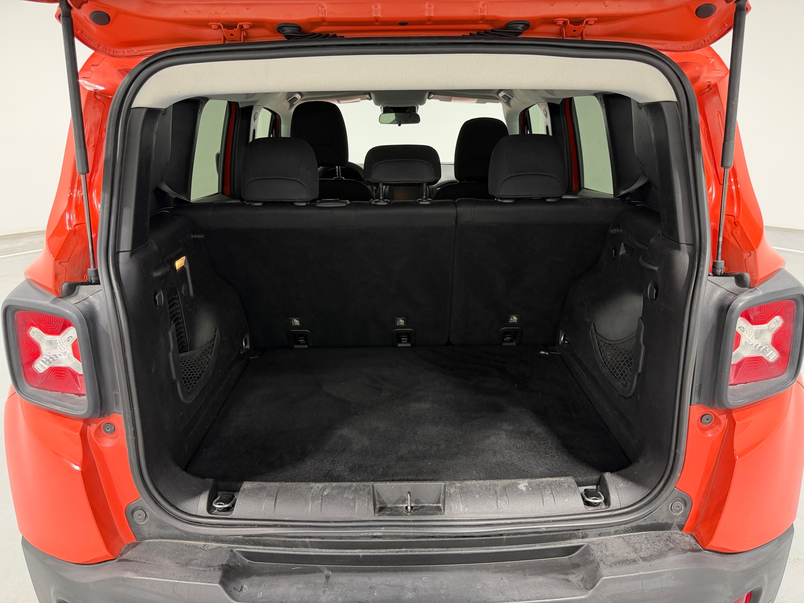 Thumbnail: 2020 Jeep Renegade - 7