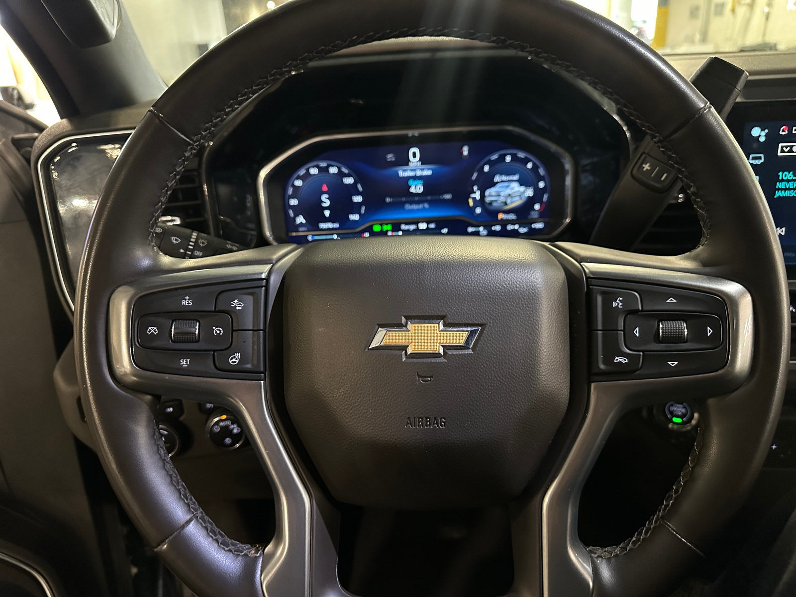 Thumbnail: 2023 Chevrolet Silverado 1500 - 5