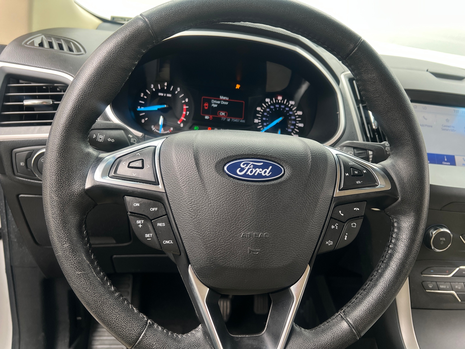 Thumbnail: 2019 Ford Edge - 5