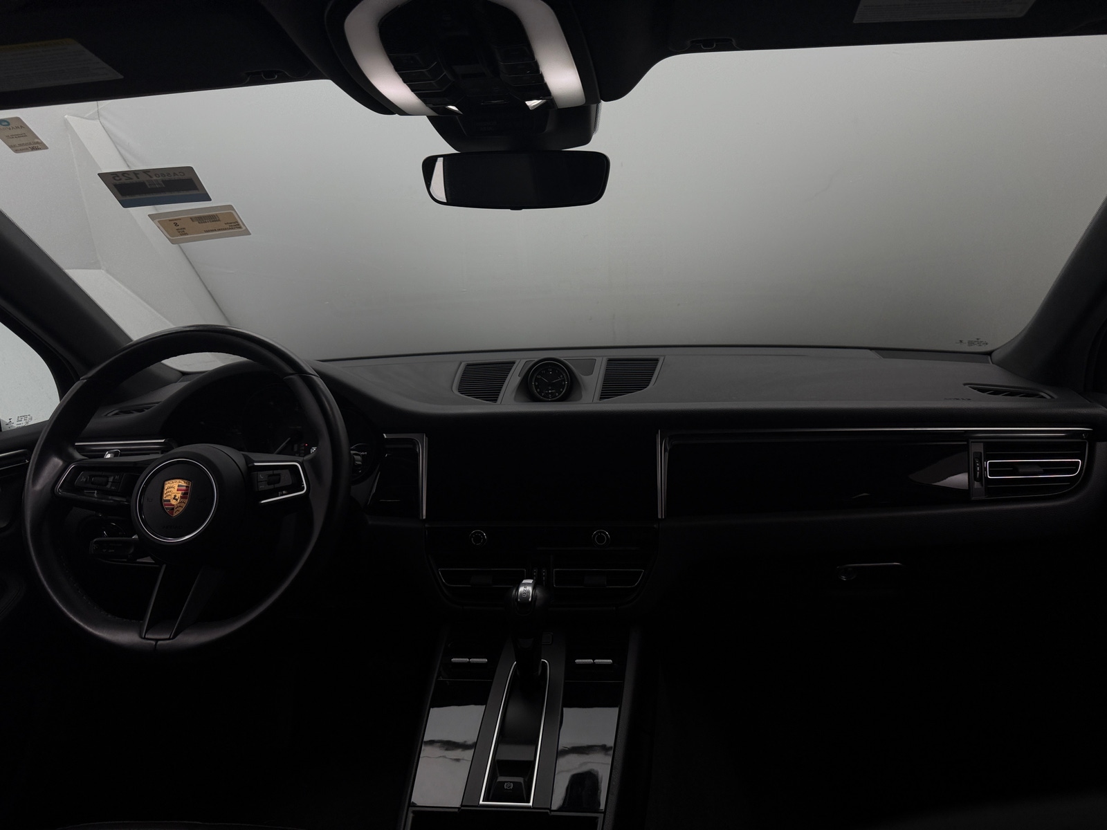 Thumbnail: 2022 Porsche Macan - 3