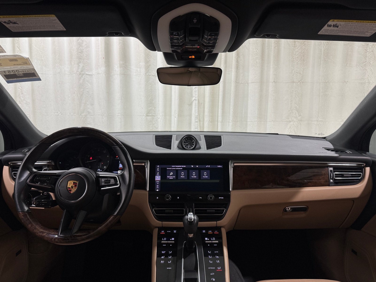 Thumbnail: 2022 Porsche Macan - 3