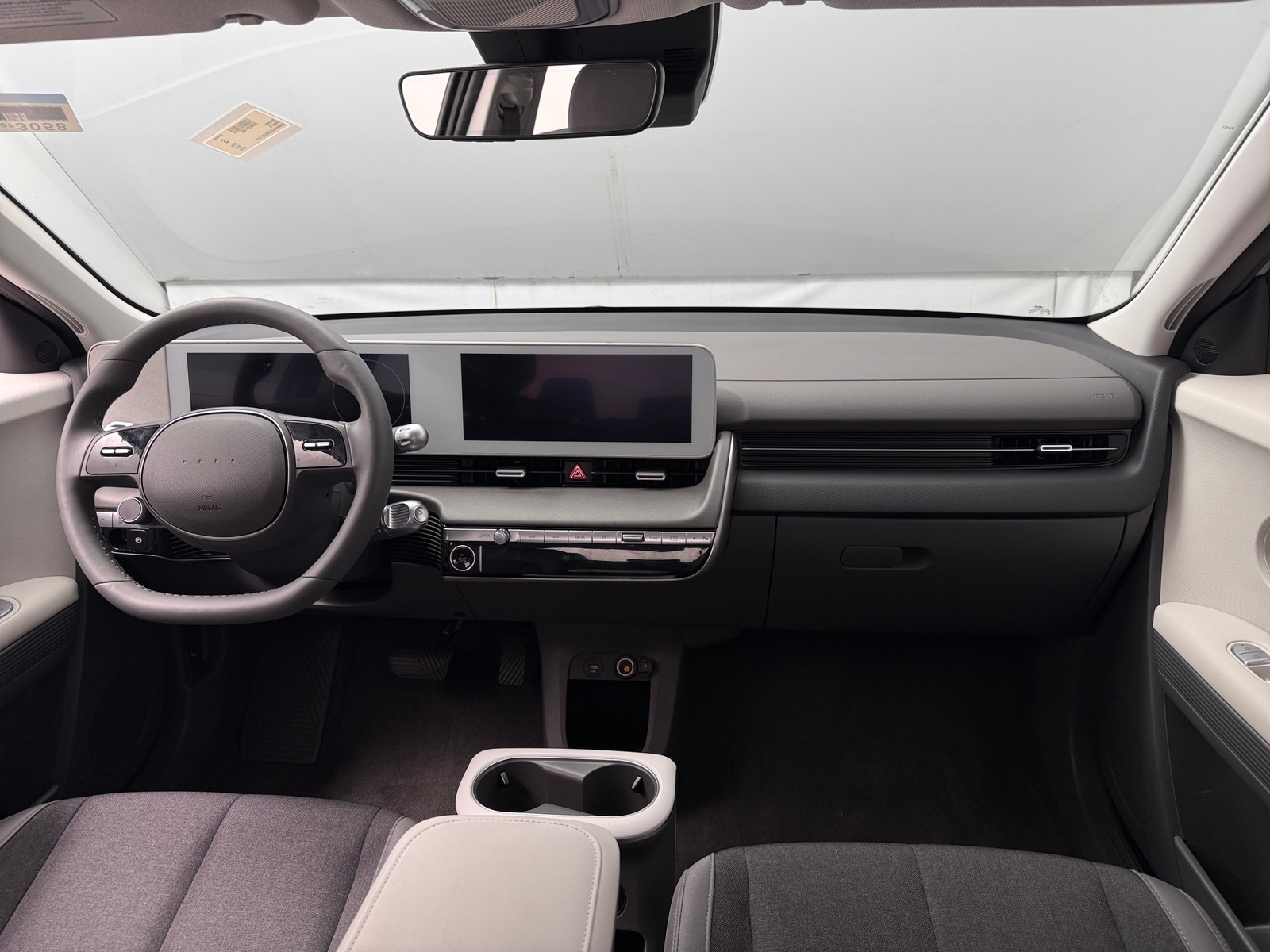 Thumbnail: 2024 Hyundai Ioniq 5 - 3