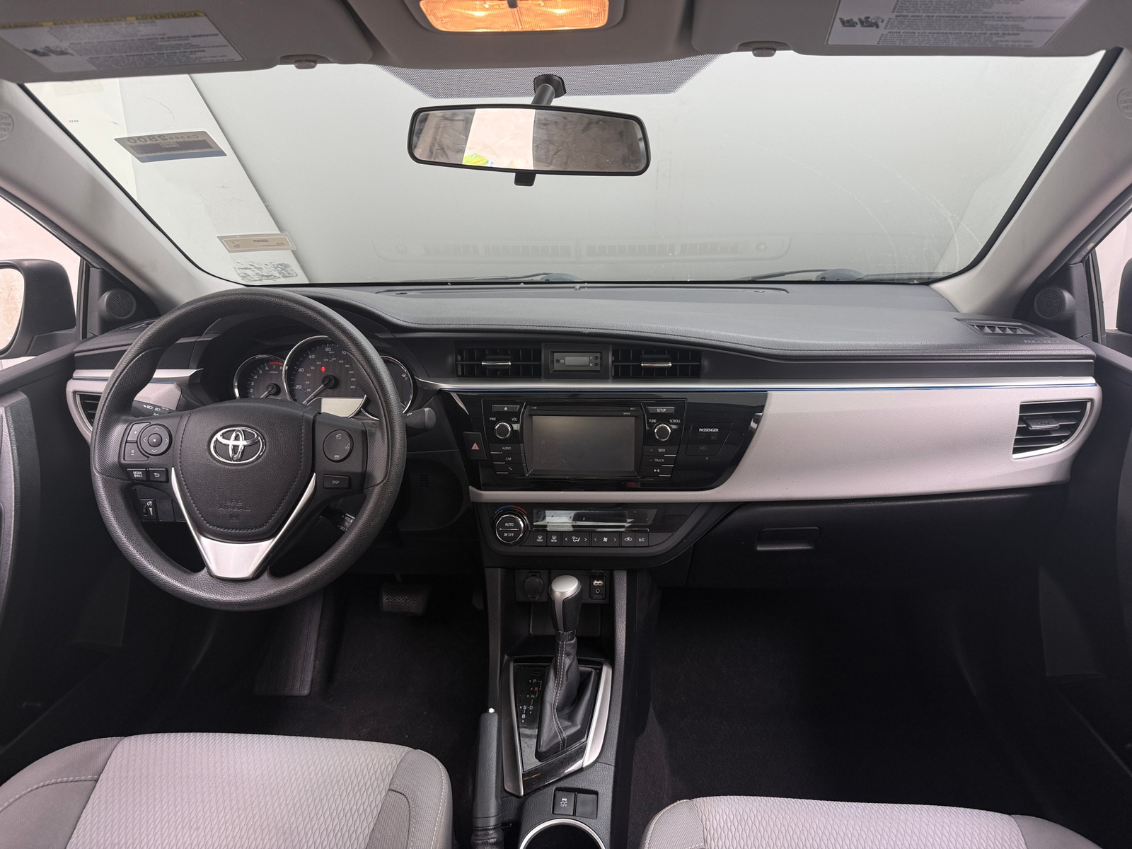 Thumbnail: 2015 Toyota Corolla - 3
