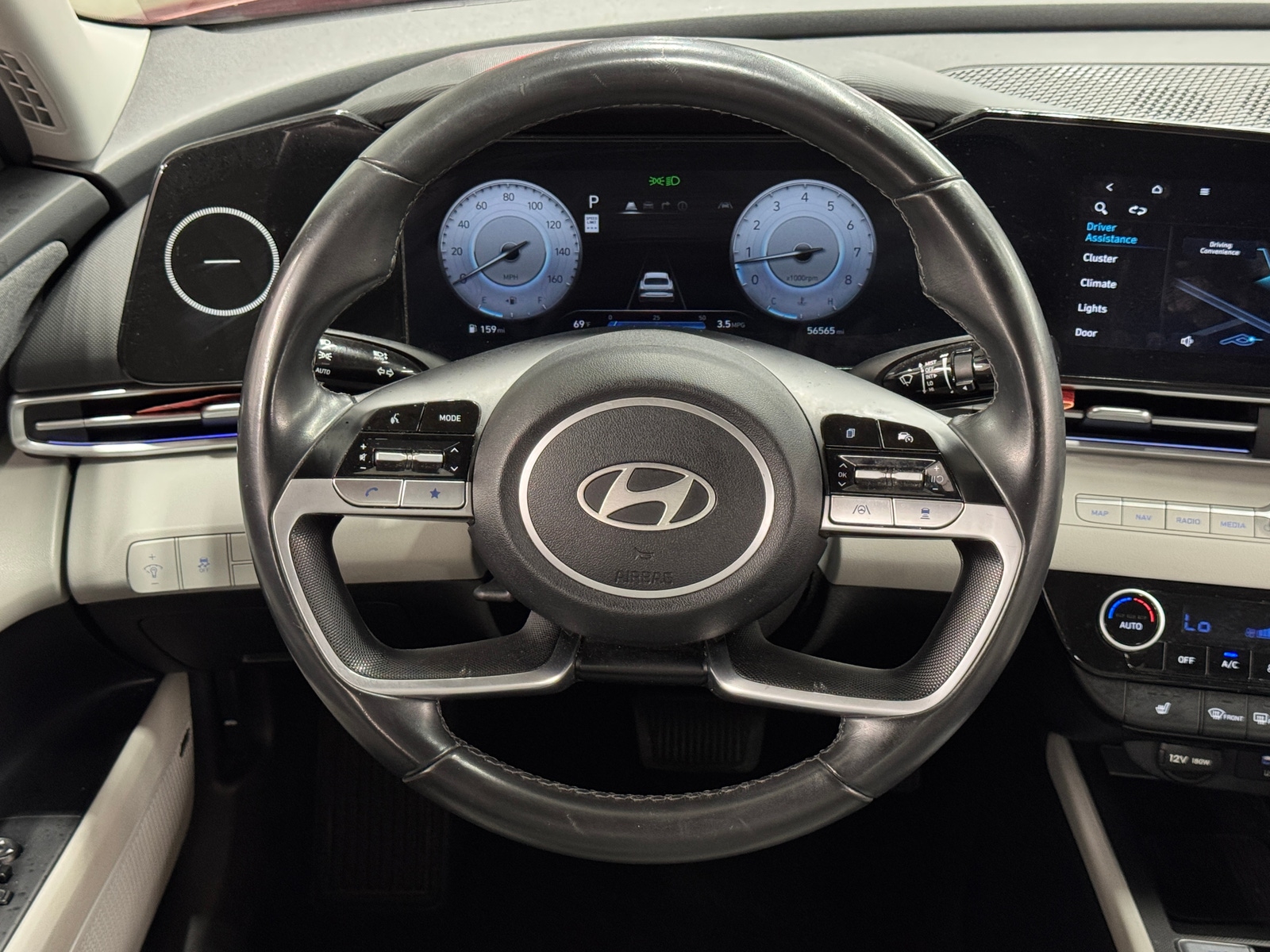 Thumbnail: 2024 Hyundai Elantra - 4