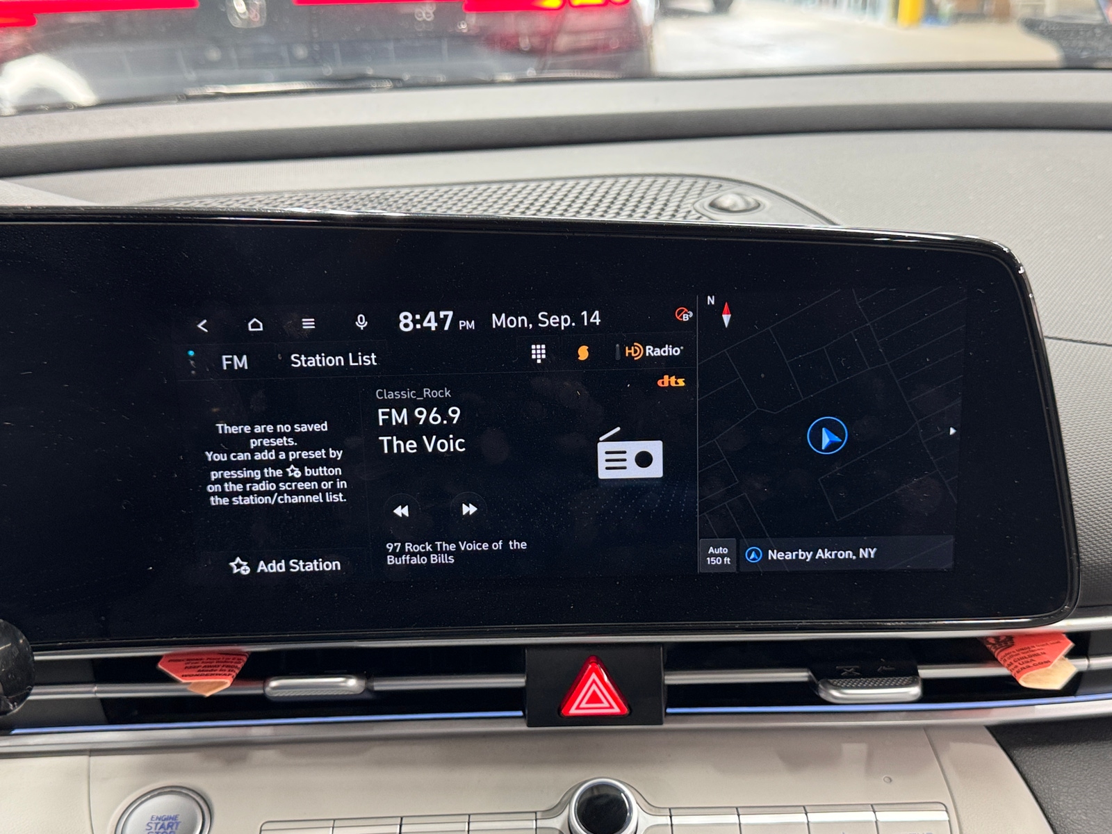 Thumbnail: 2024 Hyundai Elantra - 3