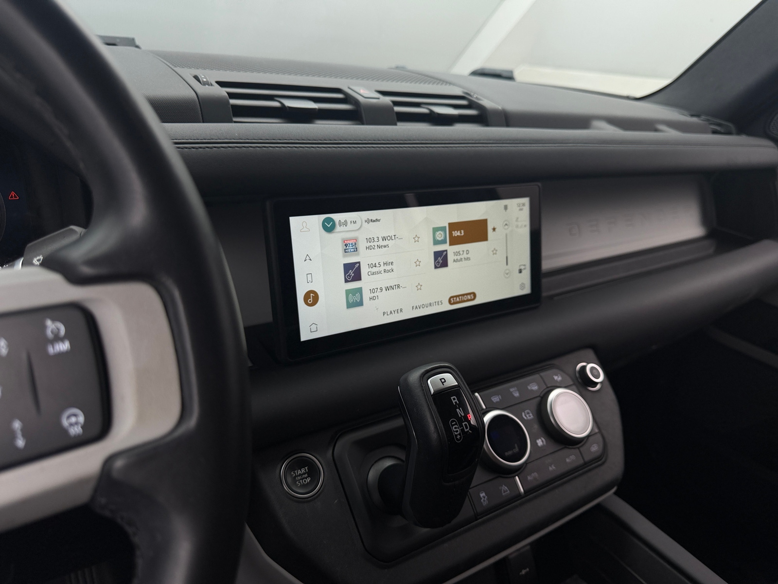 Thumbnail: 2024 Land Rover Defender - 4