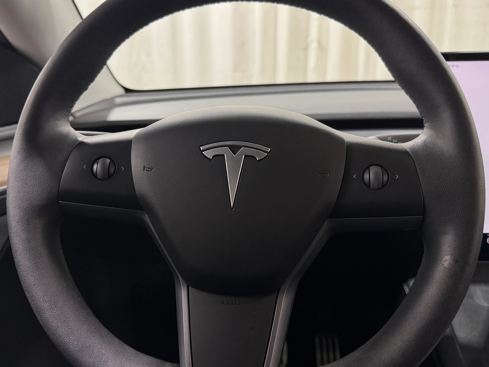 Thumbnail: 2023 Tesla Model Y - 4