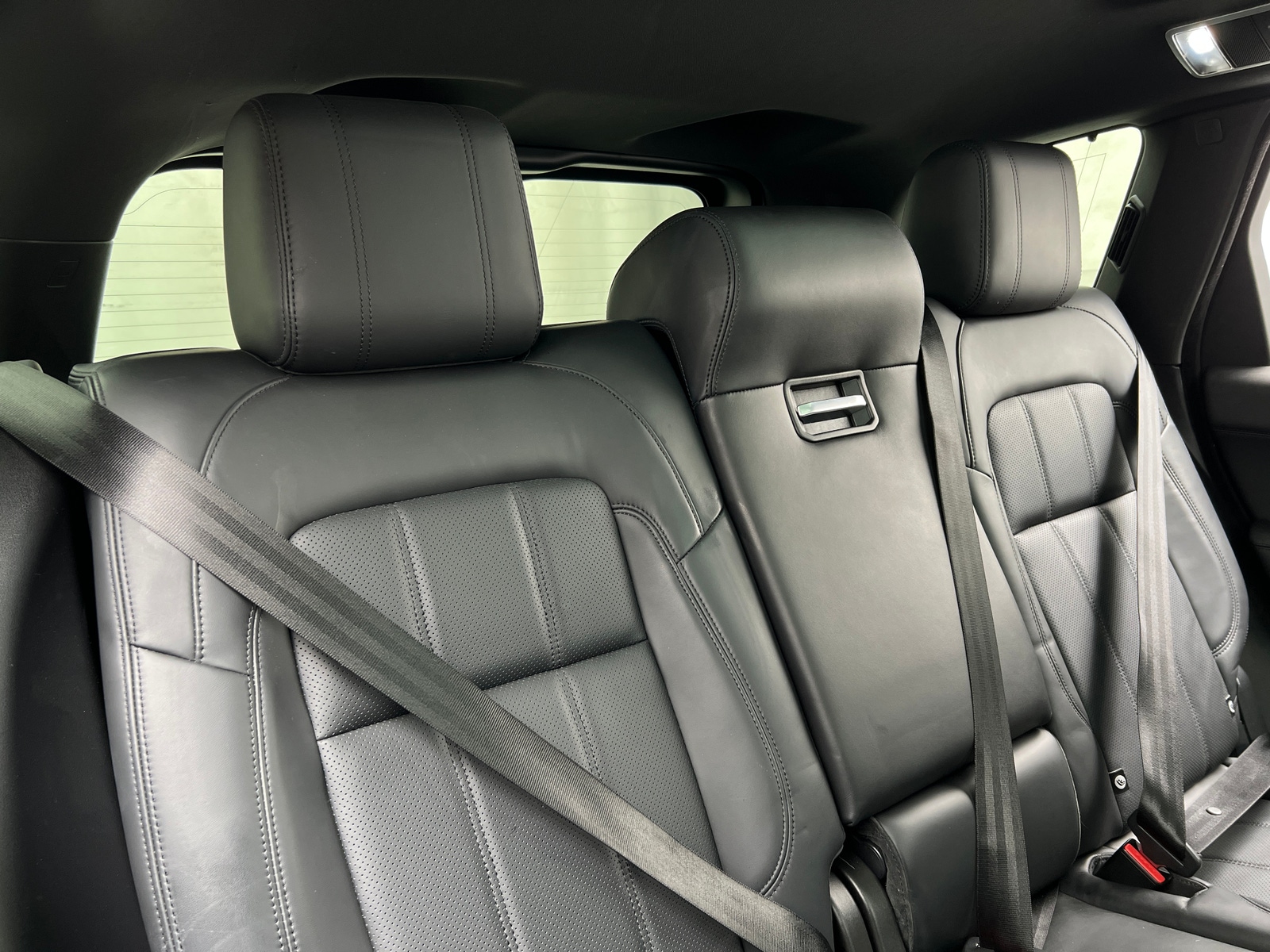 Thumbnail: 2022 Land Rover Range Rover Sport - 5