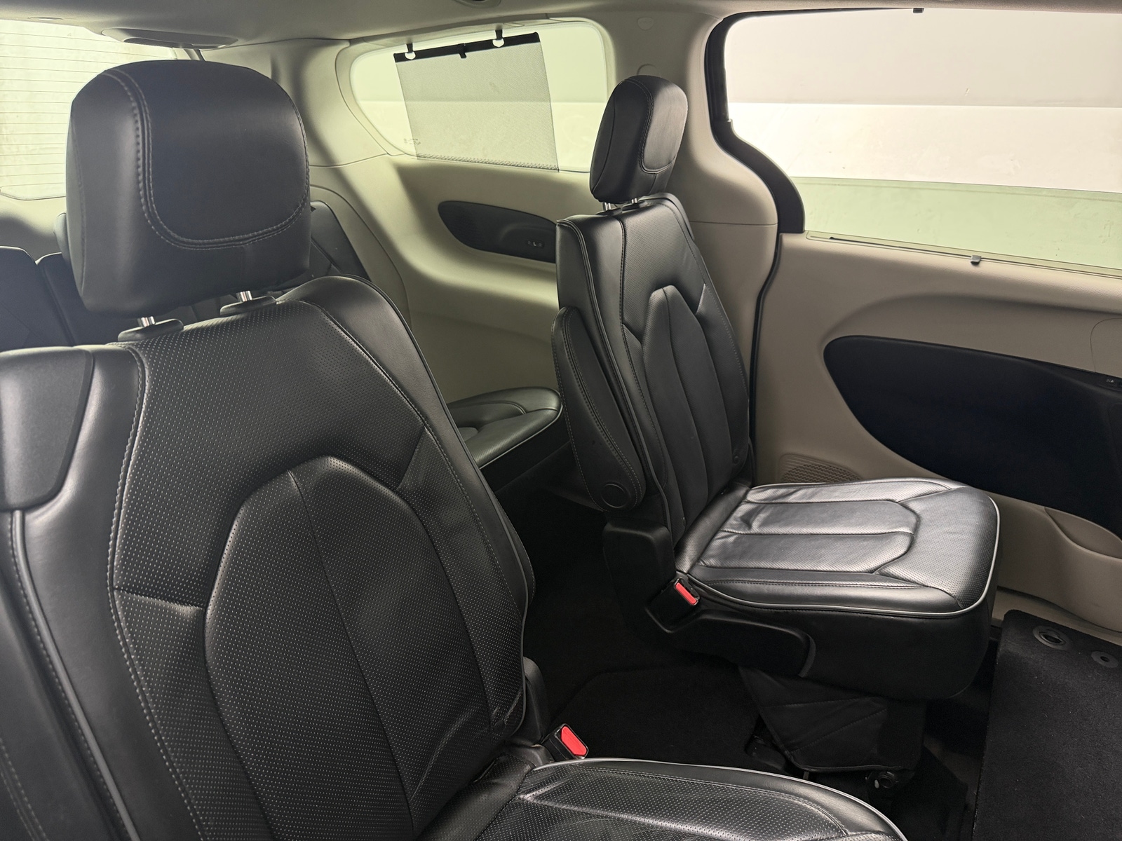 Thumbnail: 2019 Chrysler Pacifica - 5