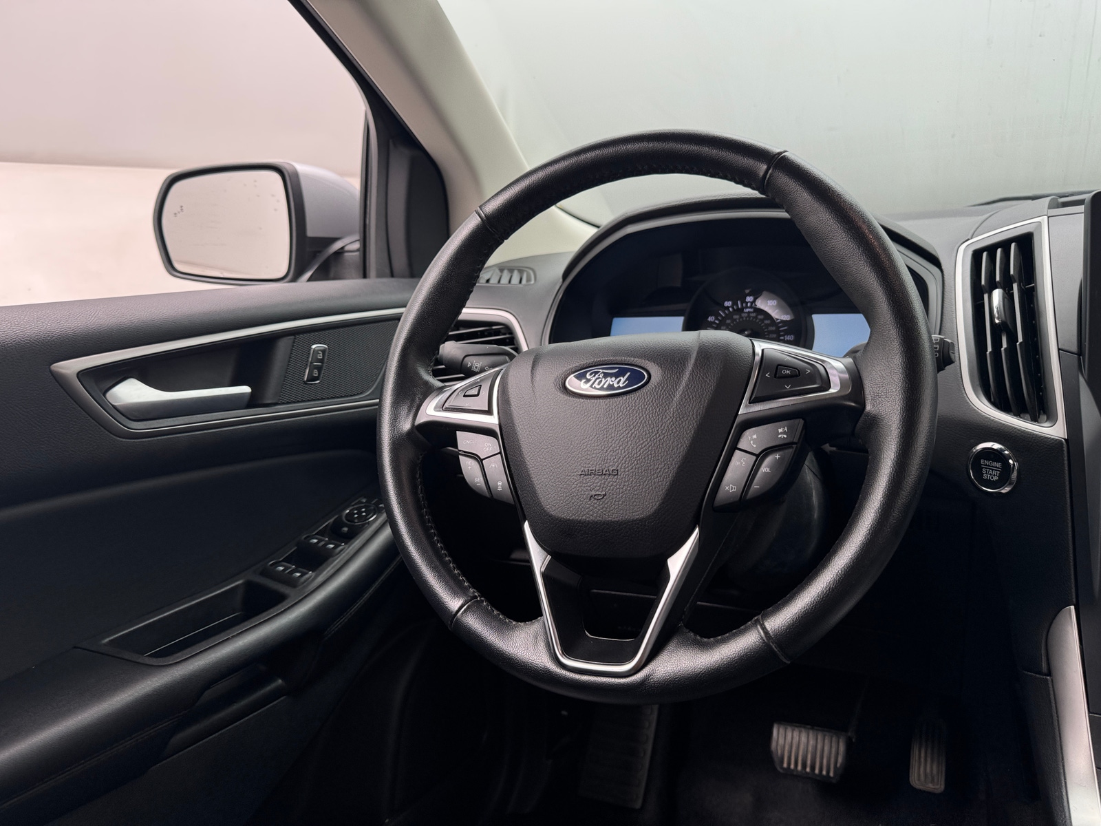 Thumbnail: 2023 Ford Edge - 4