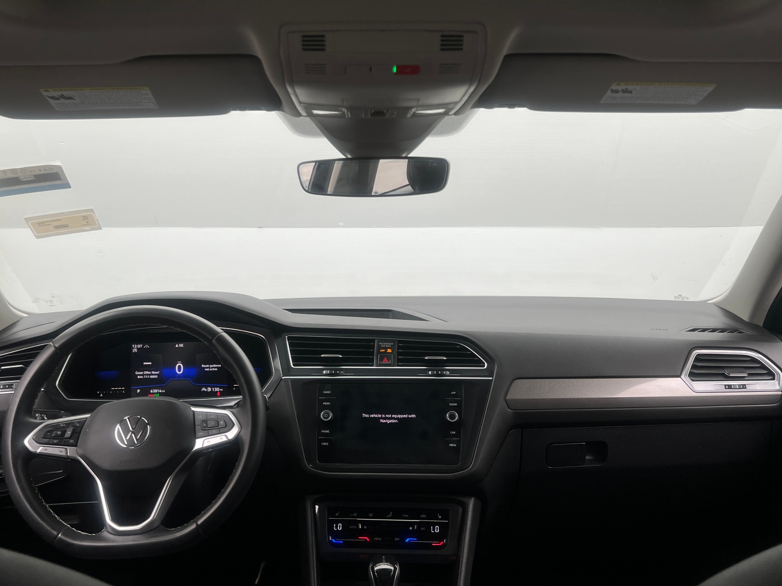 Thumbnail: 2022 Volkswagen Tiguan - 3