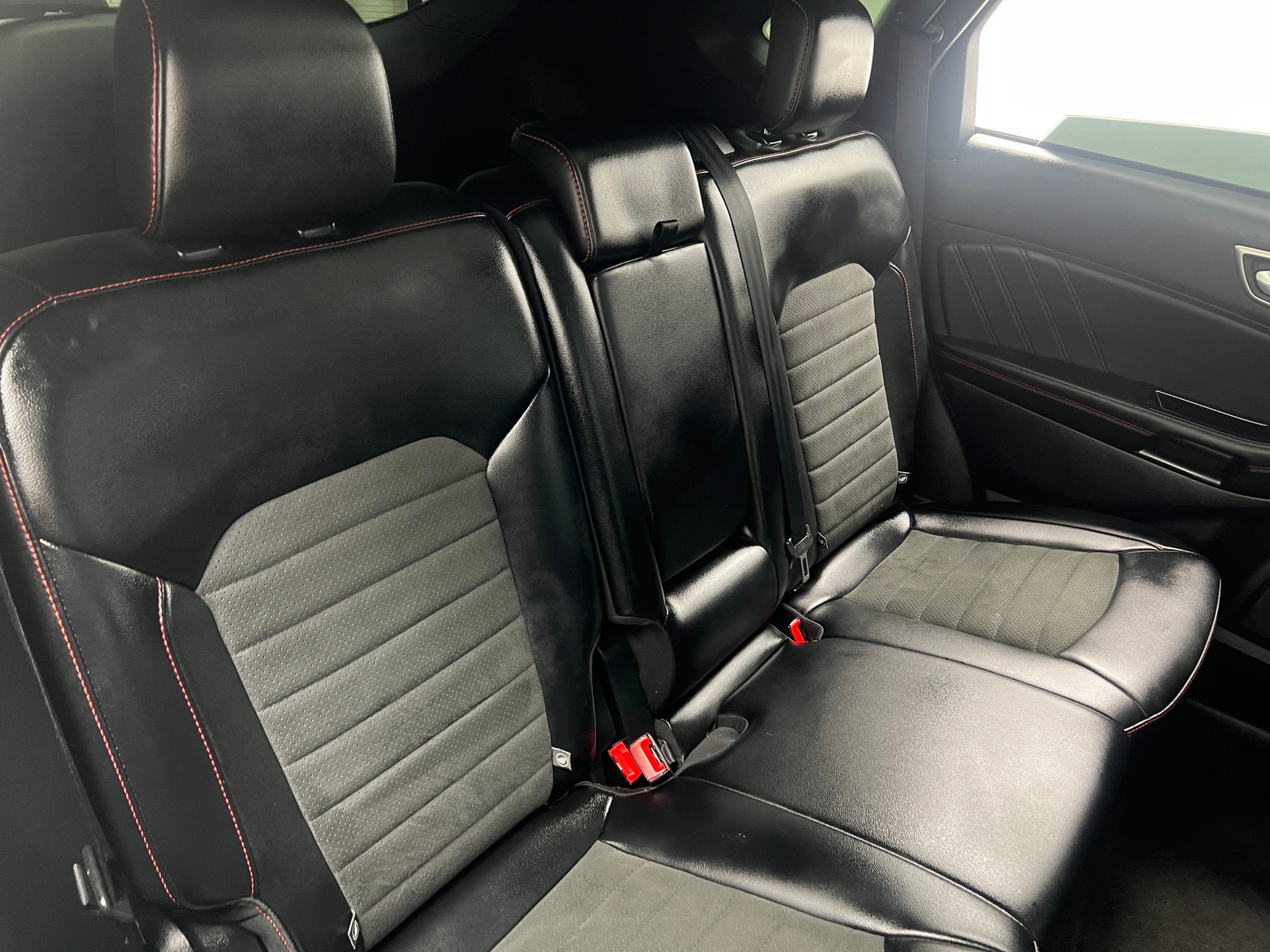 Thumbnail: 2020 Ford Edge - 5