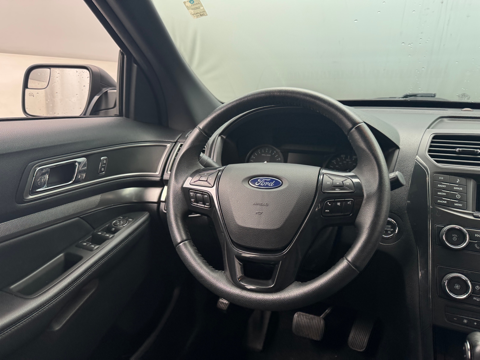 Thumbnail: 2019 Ford Explorer - 5