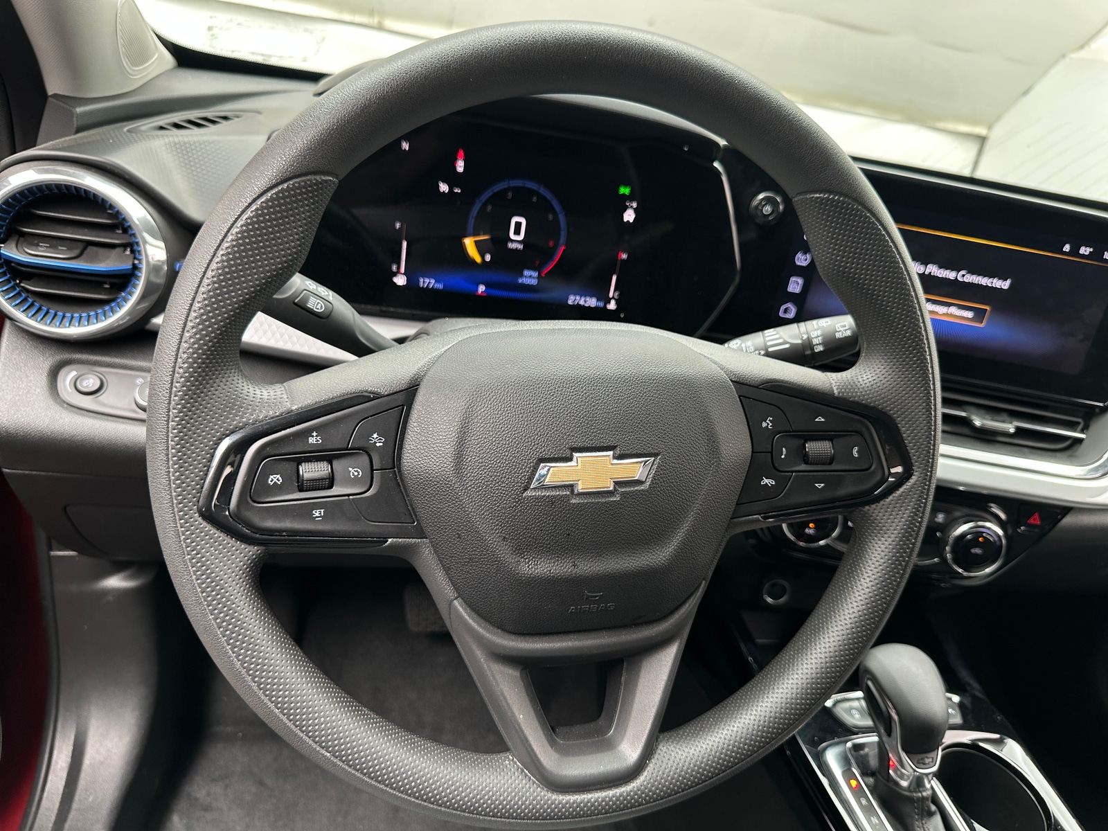Thumbnail: 2025 Chevrolet Trax - 4