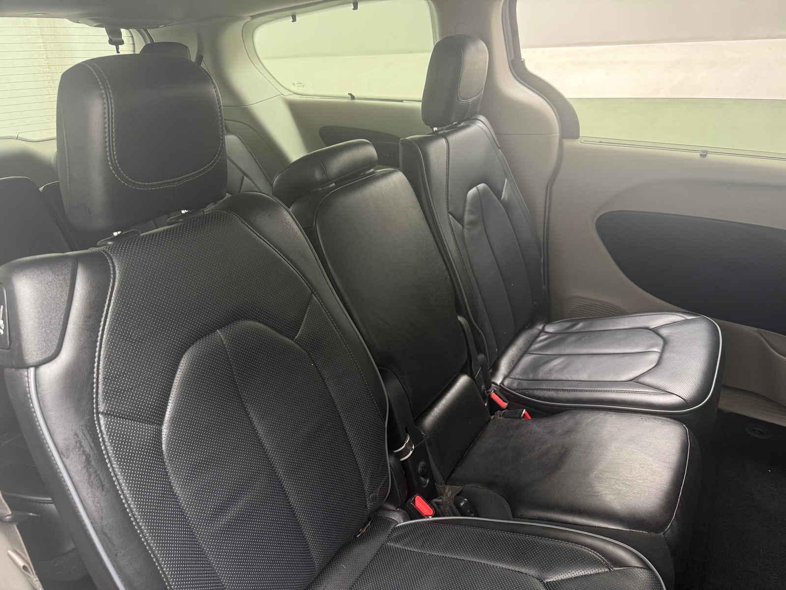 Thumbnail: 2018 Chrysler Pacifica - 5