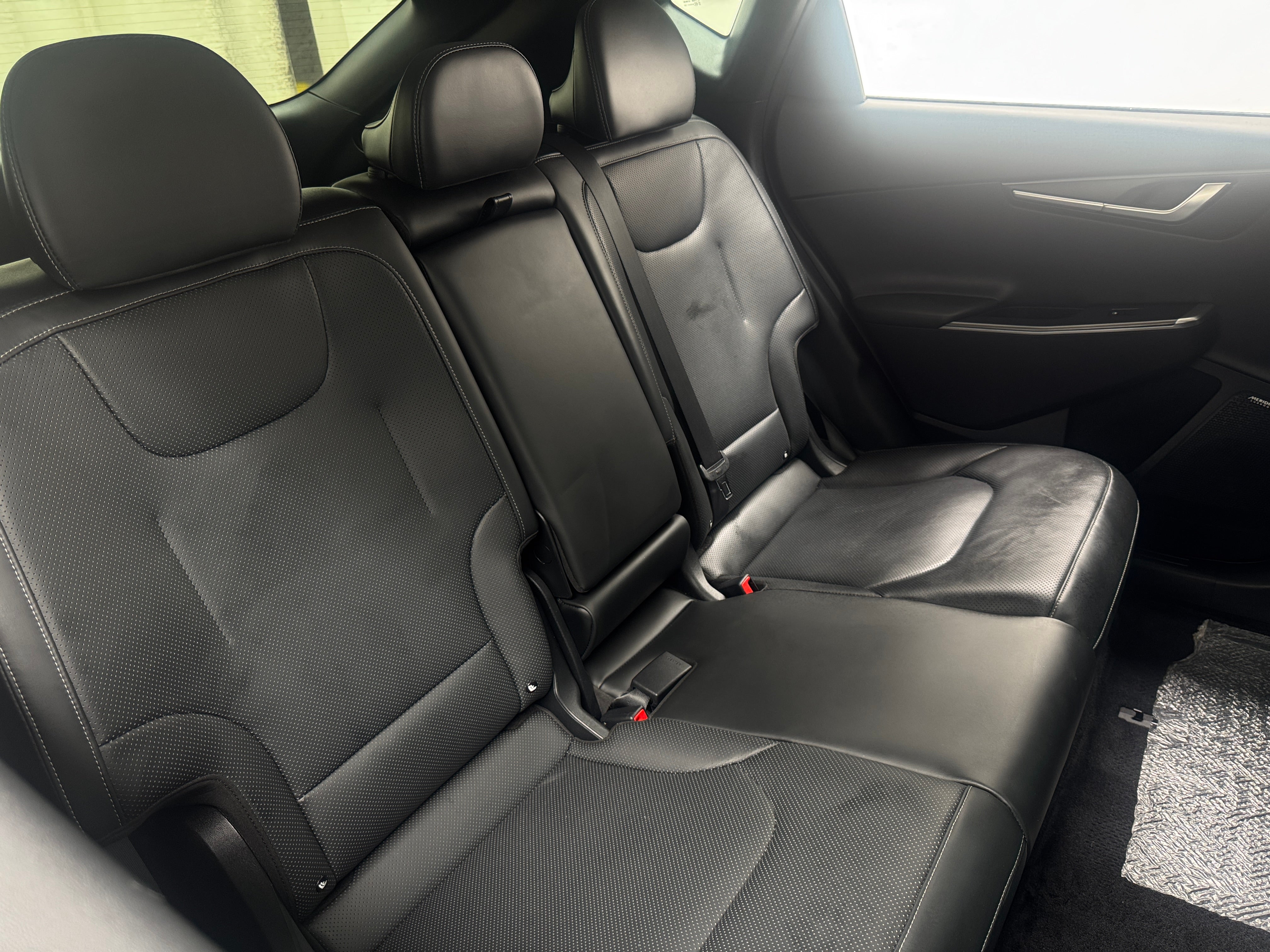 Used 2022 Kia EV6 Wind with VIN KNDC34LA8N5029305 for sale in Auburn, WA