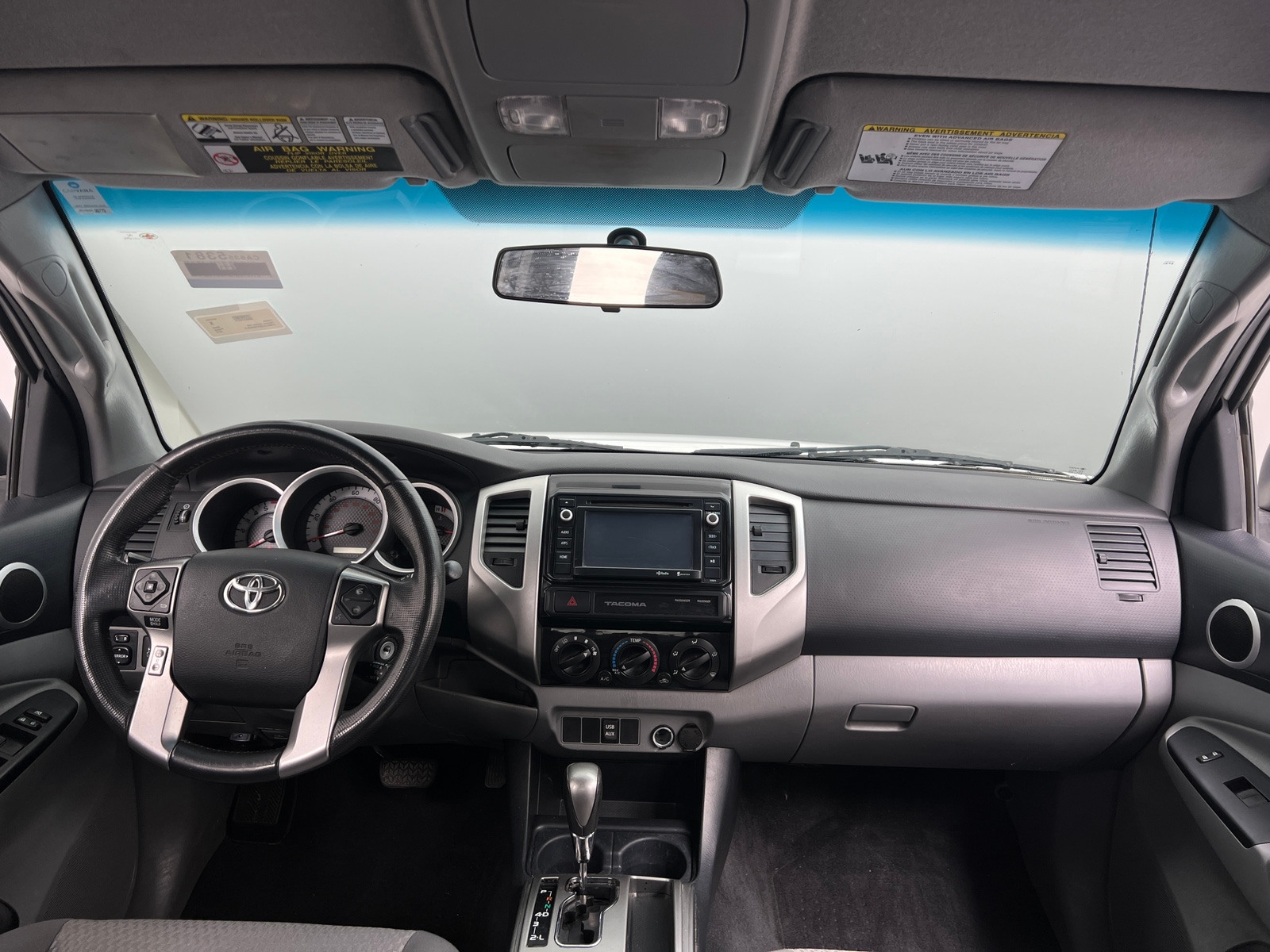Thumbnail: 2015 Toyota Tacoma - 3