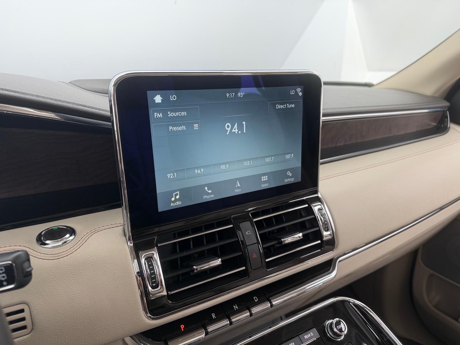 Thumbnail: 2019 Lincoln Navigator - 3