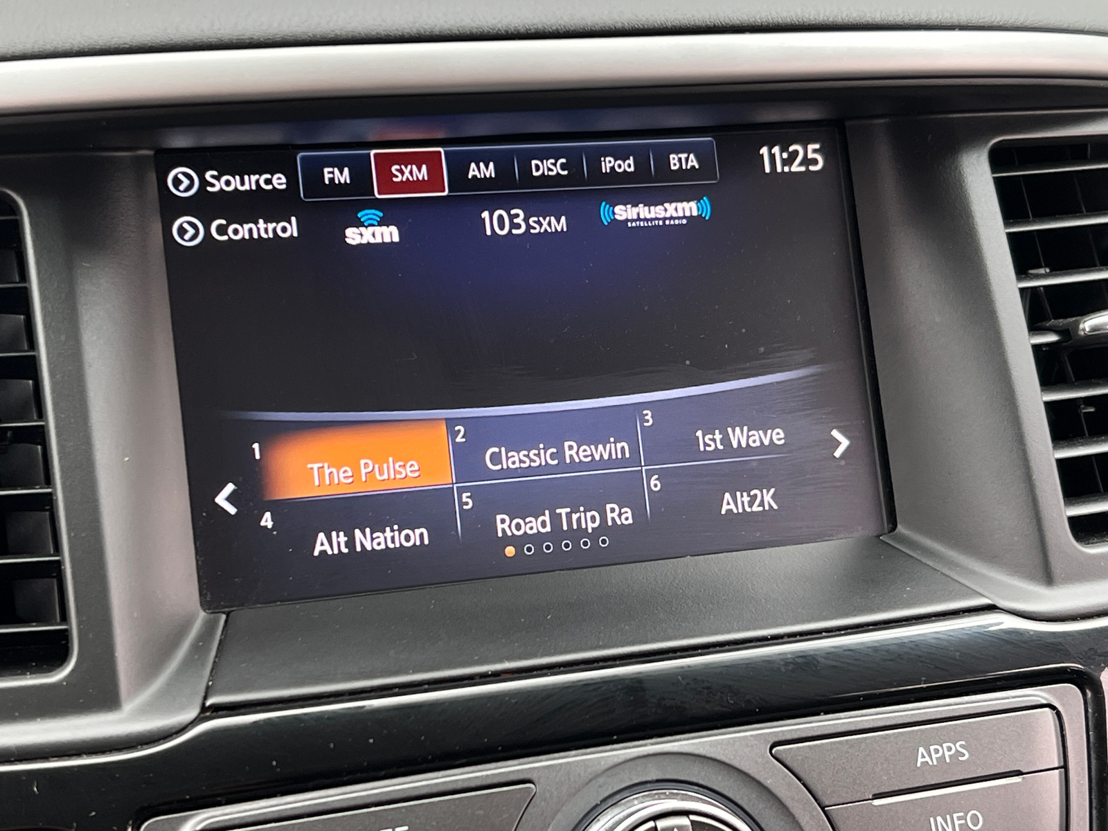 Thumbnail: 2019 Nissan Pathfinder - 4