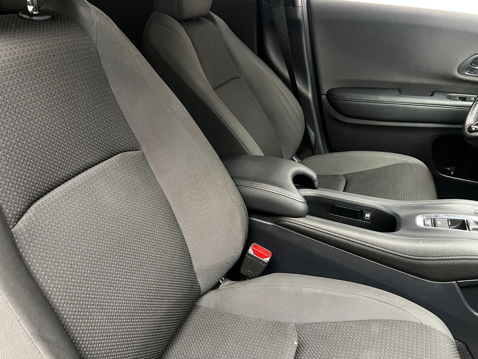 Thumbnail: 2019 Honda HR-V - 2