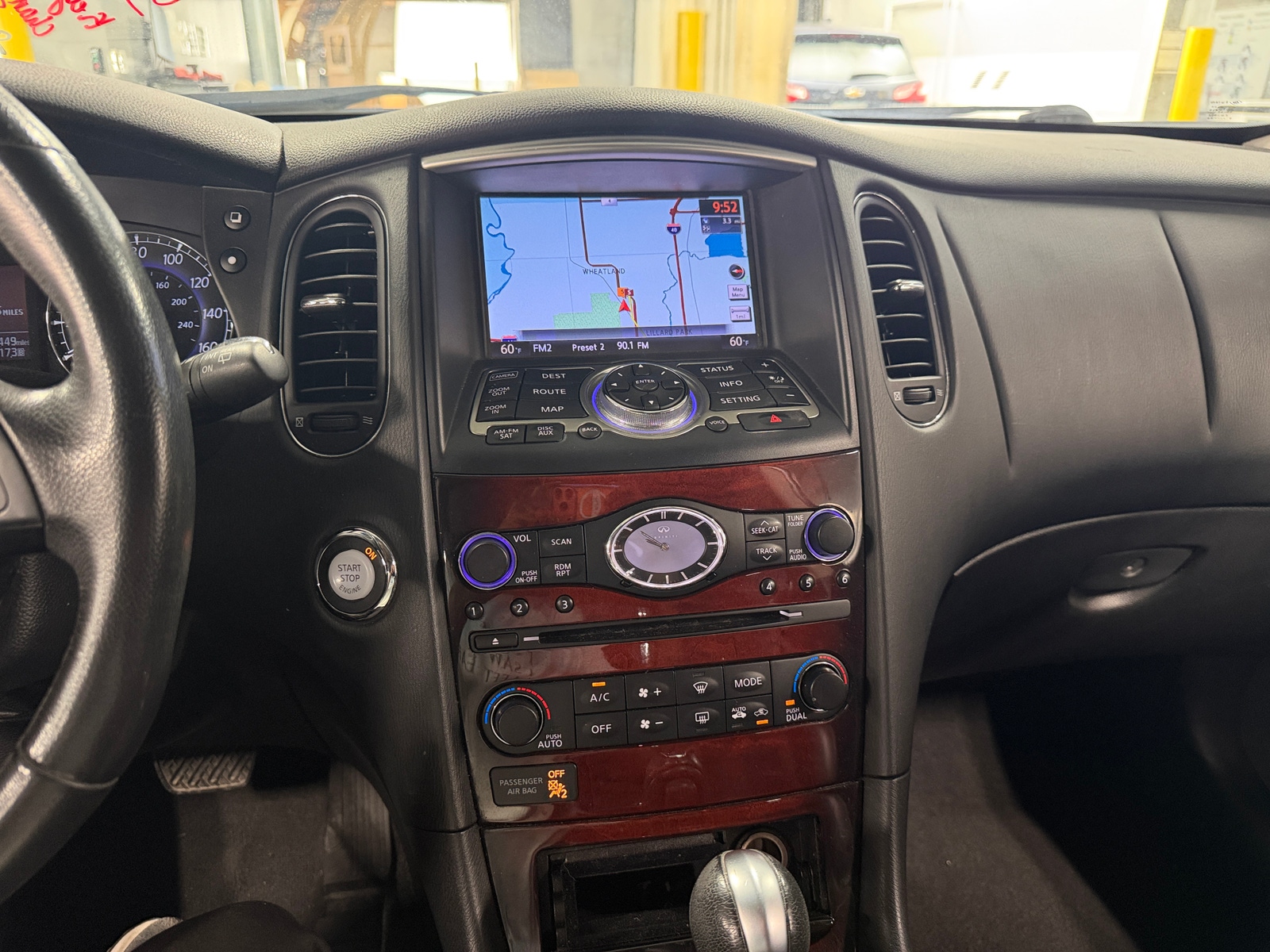 Thumbnail: 2017 INFINITI QX50 - 3