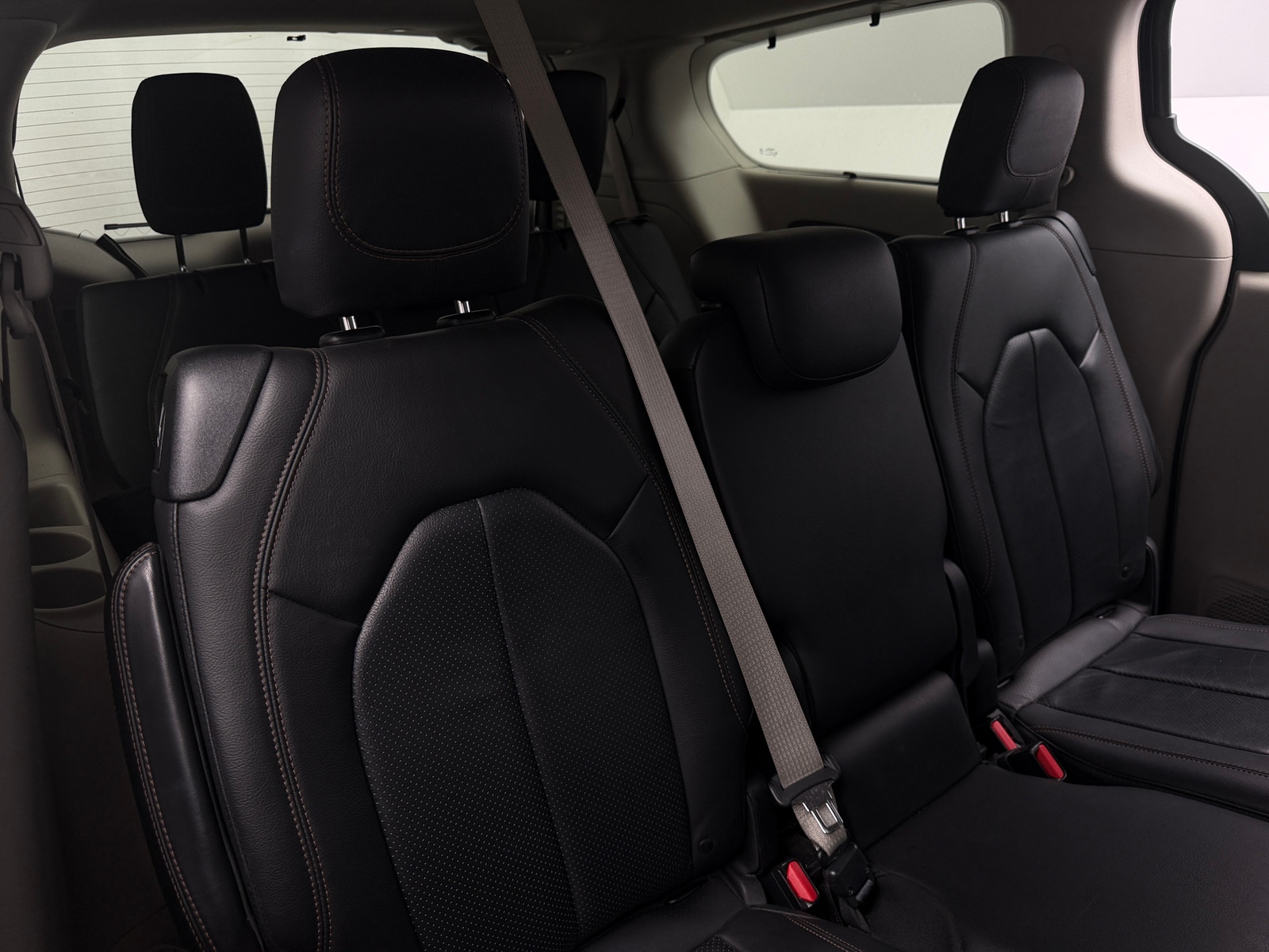Thumbnail: 2020 Chrysler Pacifica - 5