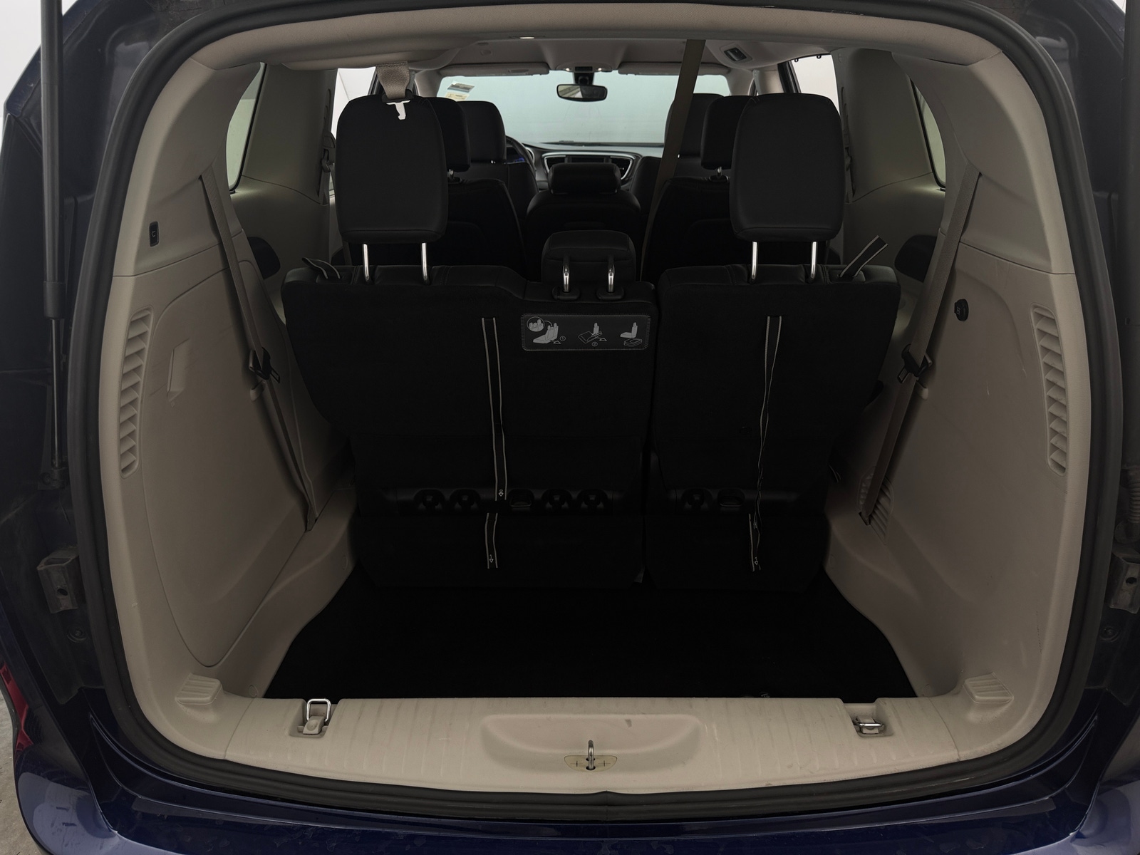 Thumbnail: 2020 Chrysler Pacifica - 6