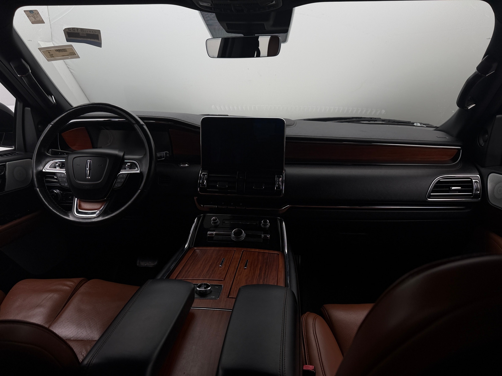 Thumbnail: 2019 Lincoln Navigator L - 2